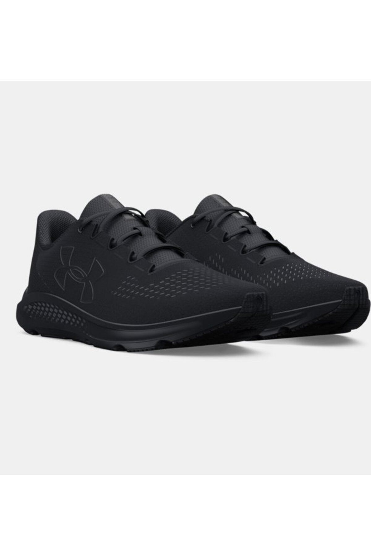 کفش دو و تمرین مشکی مردانه UA در حال تعقیب 3 رانینگ آرم بزرگ 3026518 002 است Under Armour
