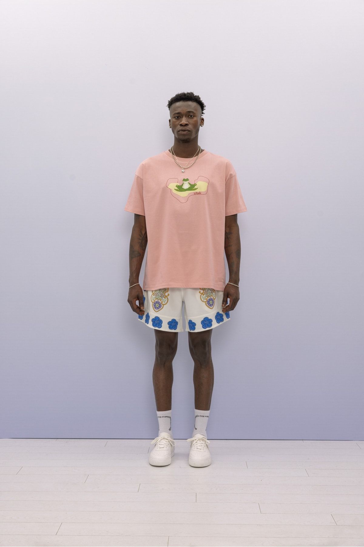 complete the look image