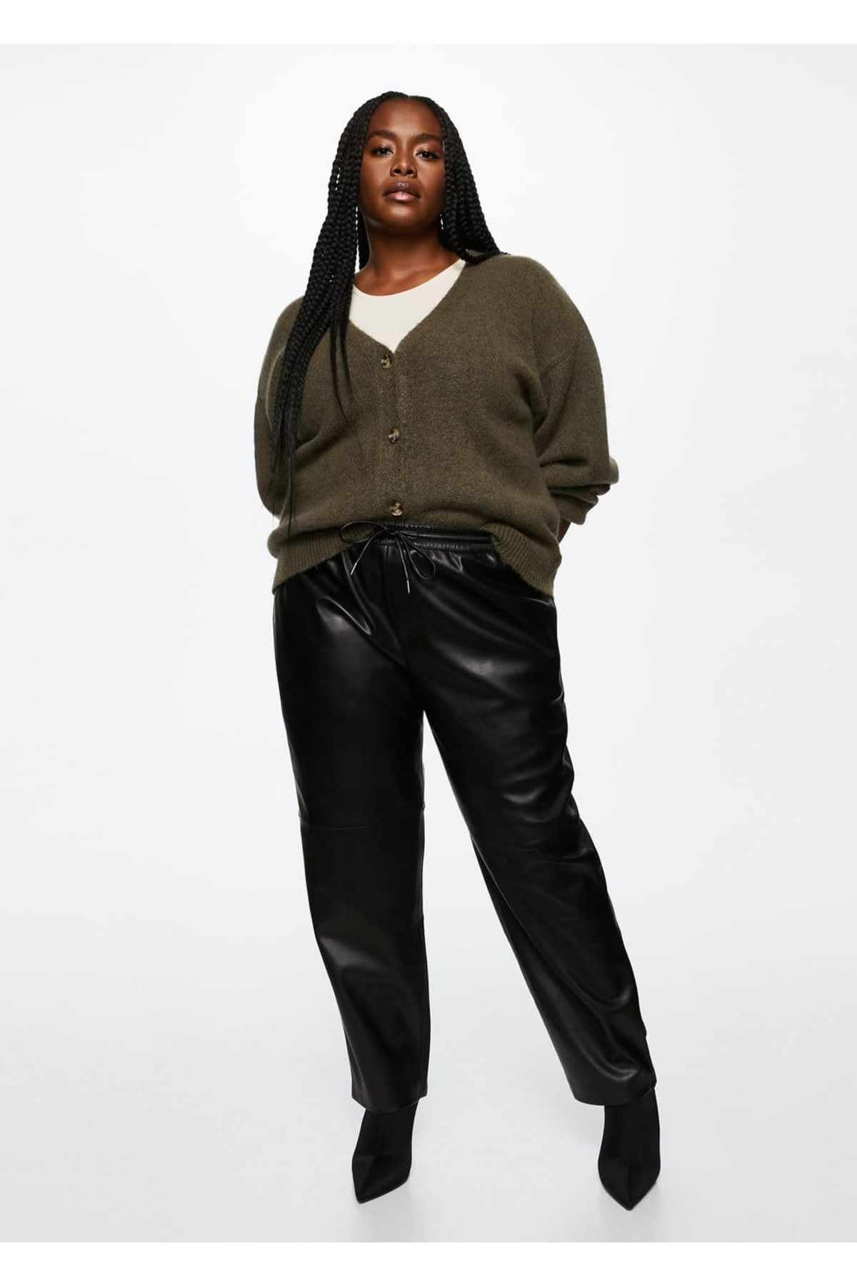 Ladies leather hotsell trousers size 16