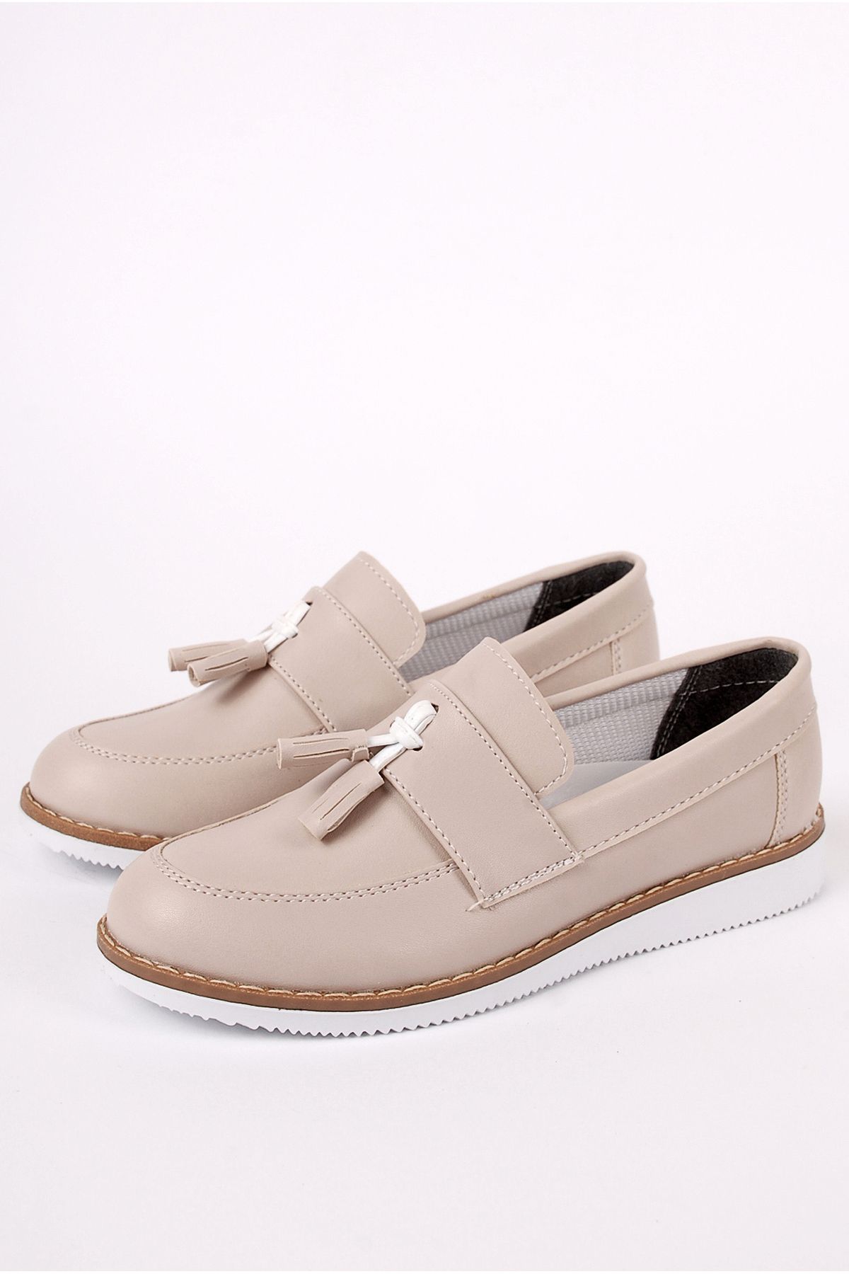 Boys hotsell cream loafers