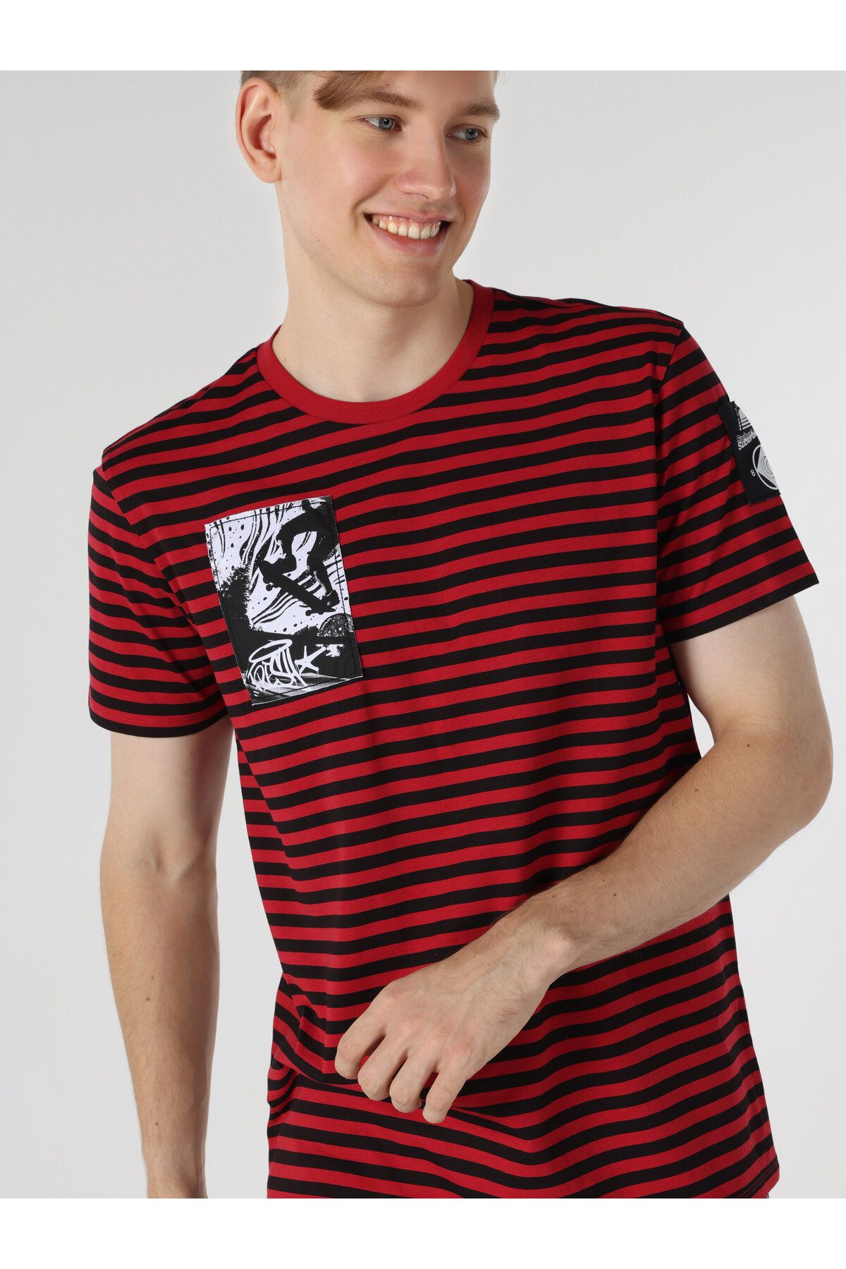 تی شرت قرمز مردانه گردنبند دوچرخه مناسب به طور منظم آستین کوتاه T shirt Colin’s