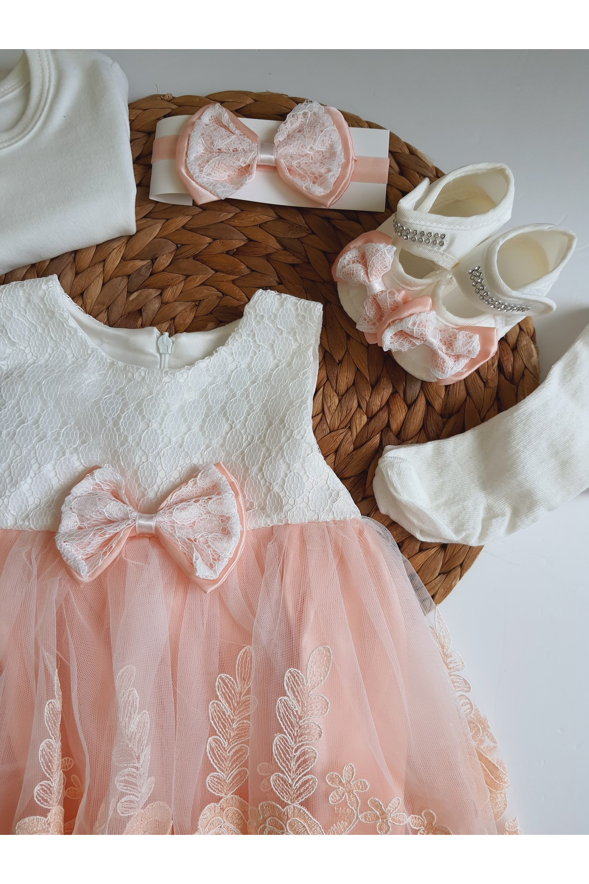 PİLEKİ BABY Kız Bebek 0-6 Ay Gelinlik Elbise 5 Li Mevlütlük Set Dantelli Elbise fotoğrafı 2 (önizleme)