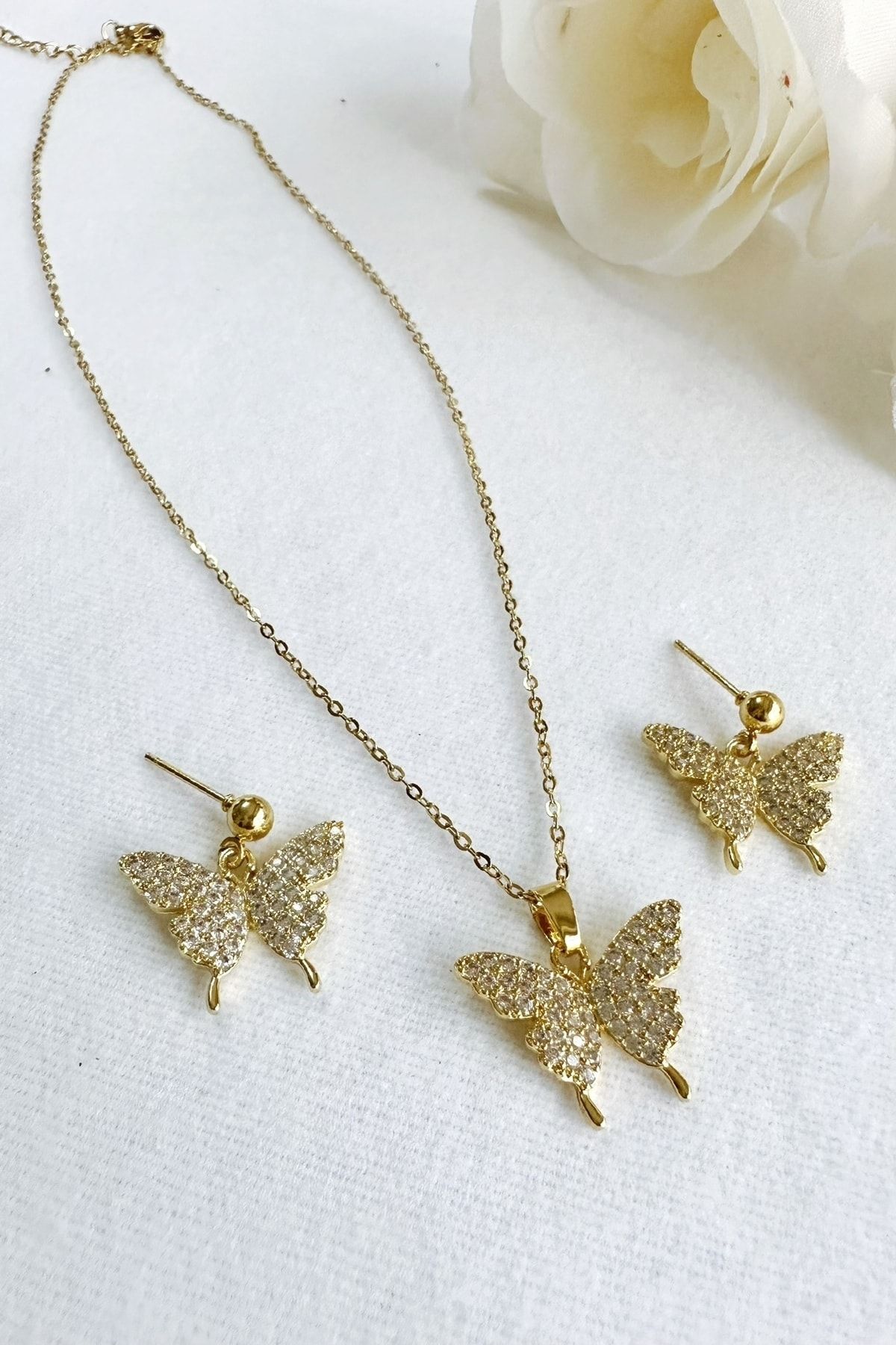Earring store chain set