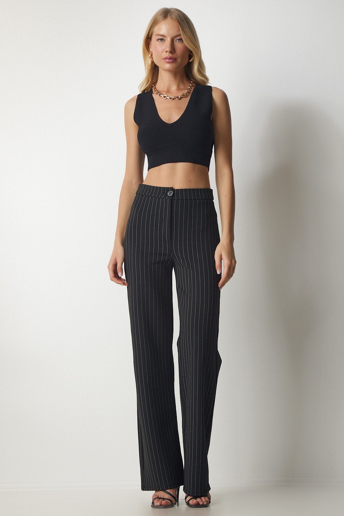 Happiness stanbul Women s Black Thin Striped Comfortable Knitted Trousers UB00142