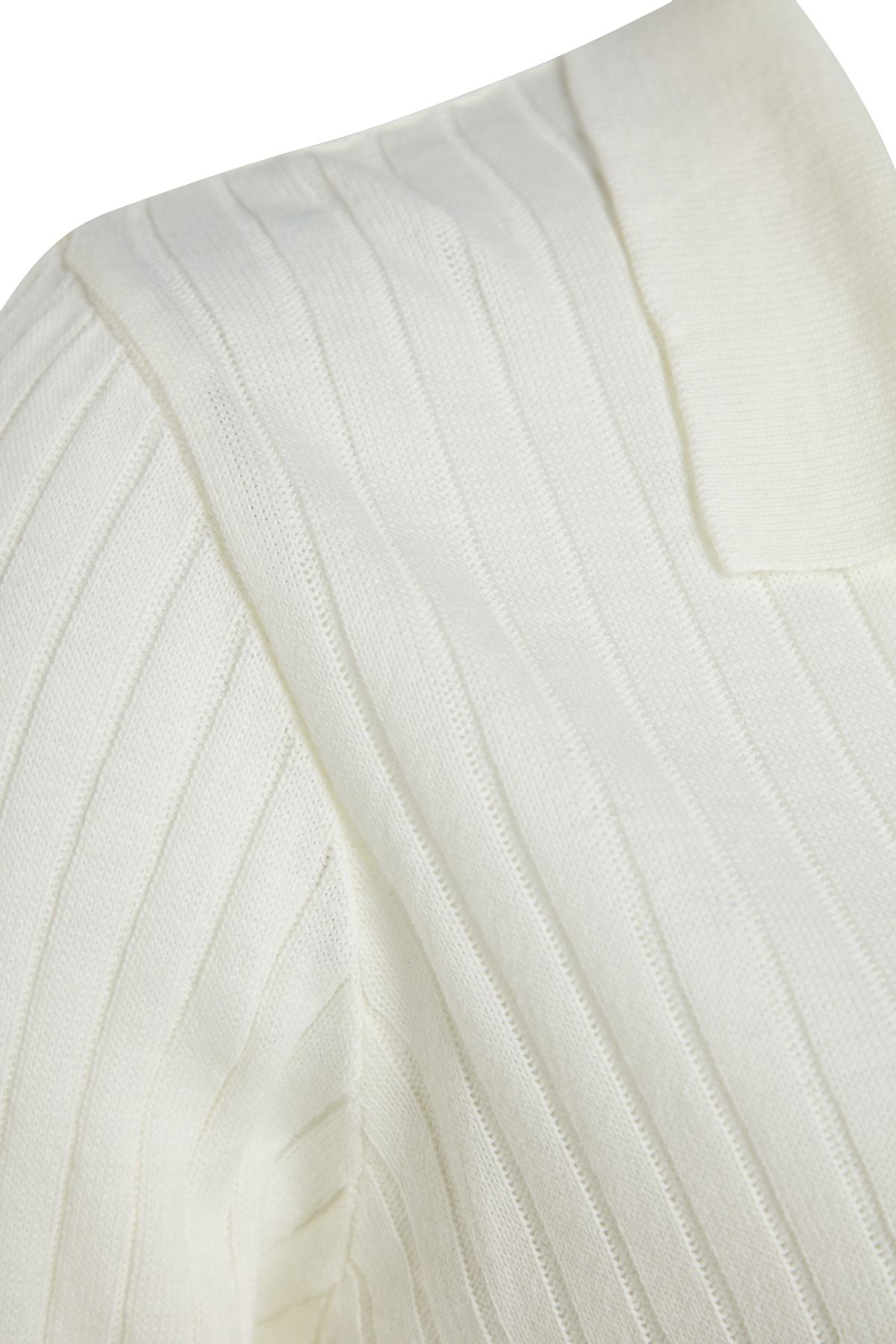 Trendyol Curve-Ecru Detail rukávov Polokrk Pletený sveter TBBAW24AN00048 7