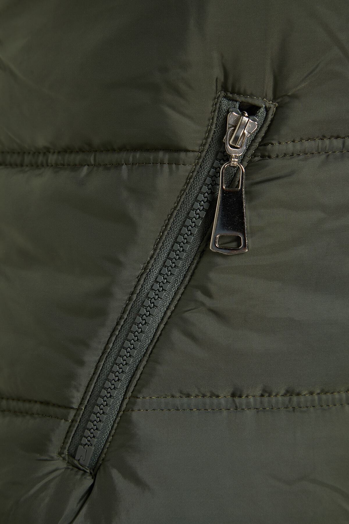 Trendyol Collection-Khaki vodoodpudivá dlouhá vesta s kapucí TWOAW24YE00017 8