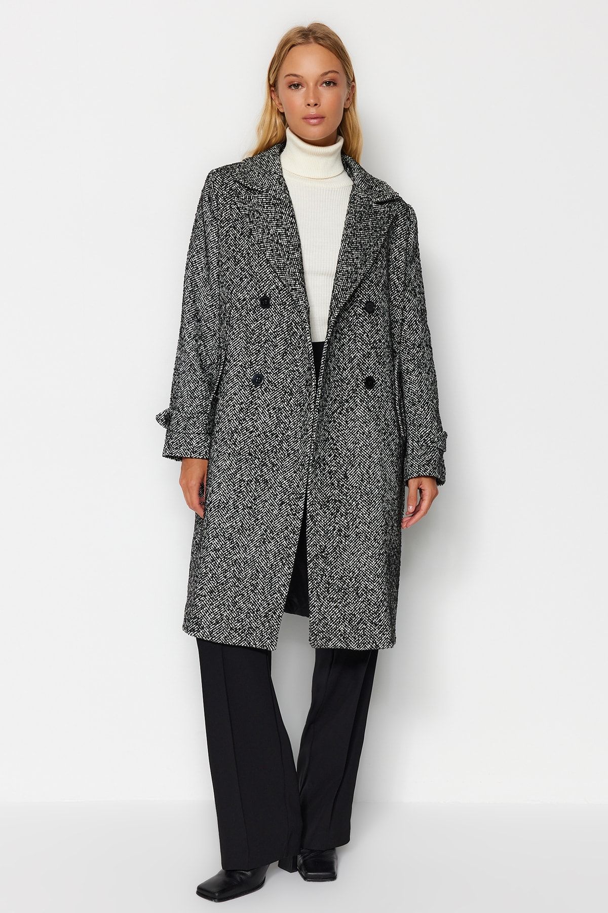 Trendyol Collection Czarny Płaszcz Typu Oversize Z Szerokim Krojem W Kształcie Ryby, Długi Ze Stemplem Kobieta - 34