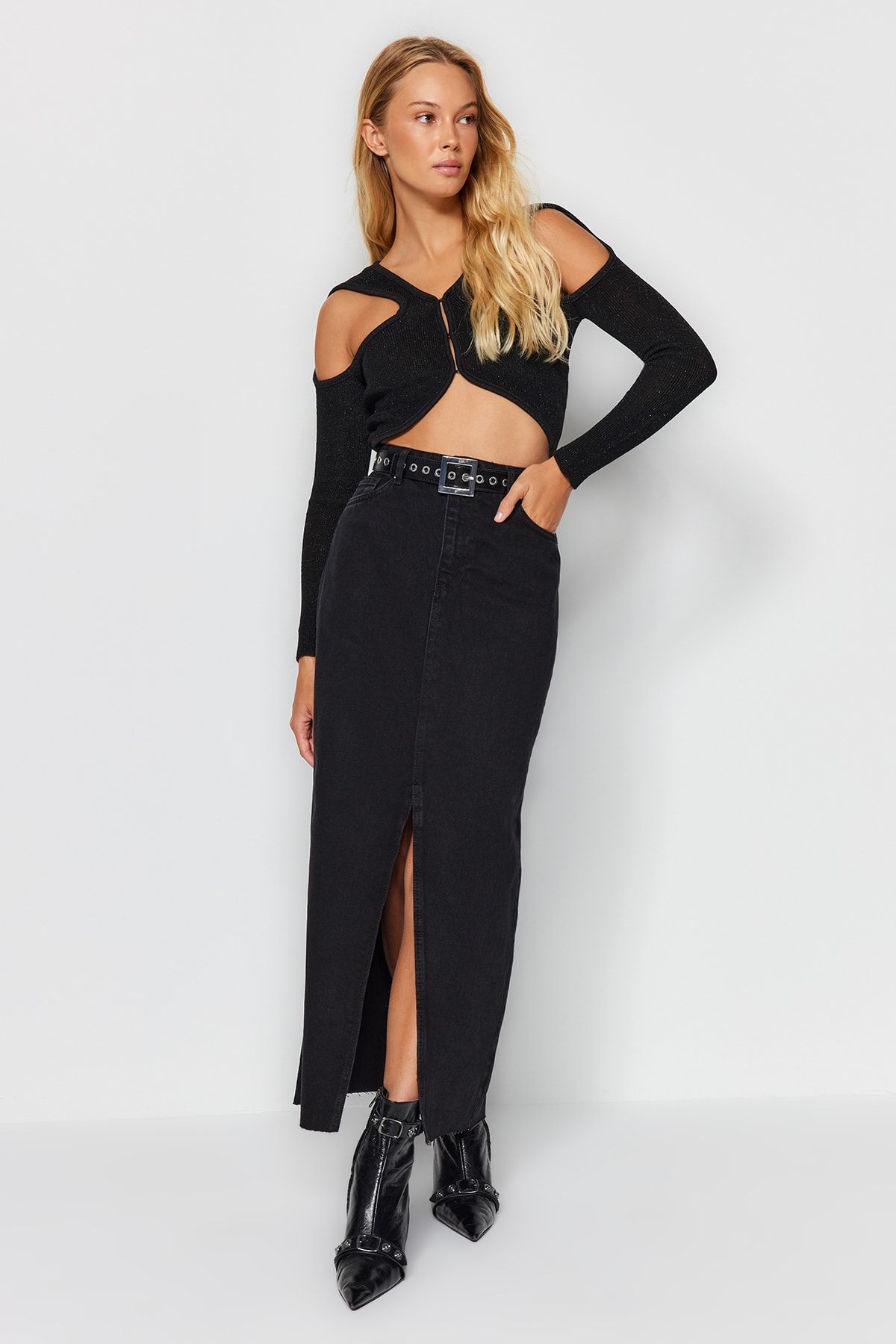Trendyol Collection-Czarna bardziej trwała spódnica maxi z rozcięciem z dżinsu Twoss23Et00290 4