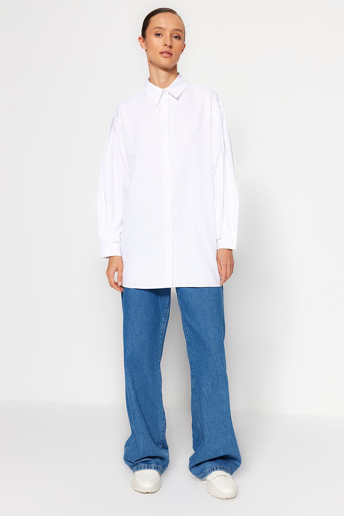 Trendyol Modest-White Sleeves Pleat Detailed Woven Shirt TCTAW24TG00023 3