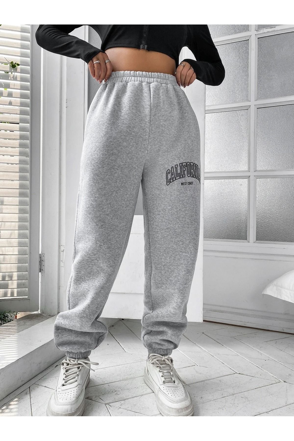 Rosa st george sweatpants sales