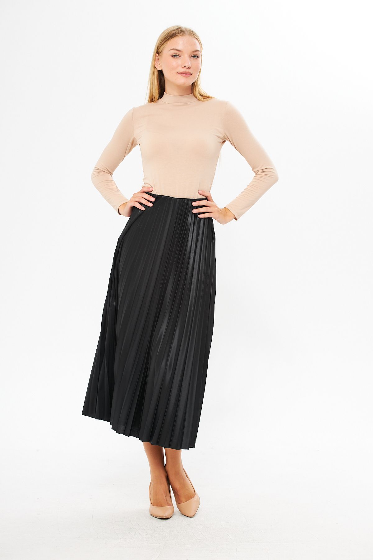 Black skirt online hijab outfit