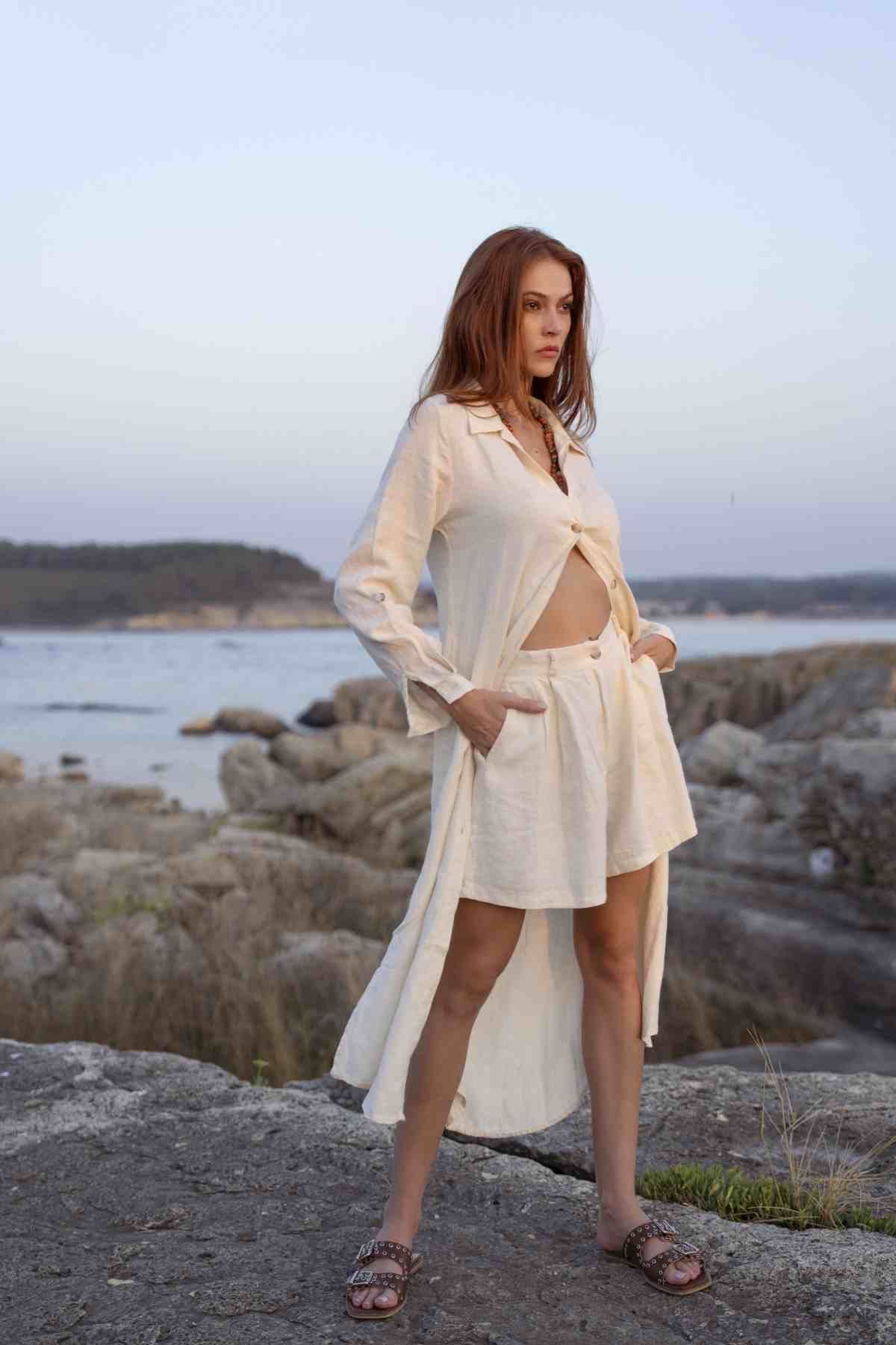 Newmission-Ecru Linen Shorts with Waist Clamp Stitching 5