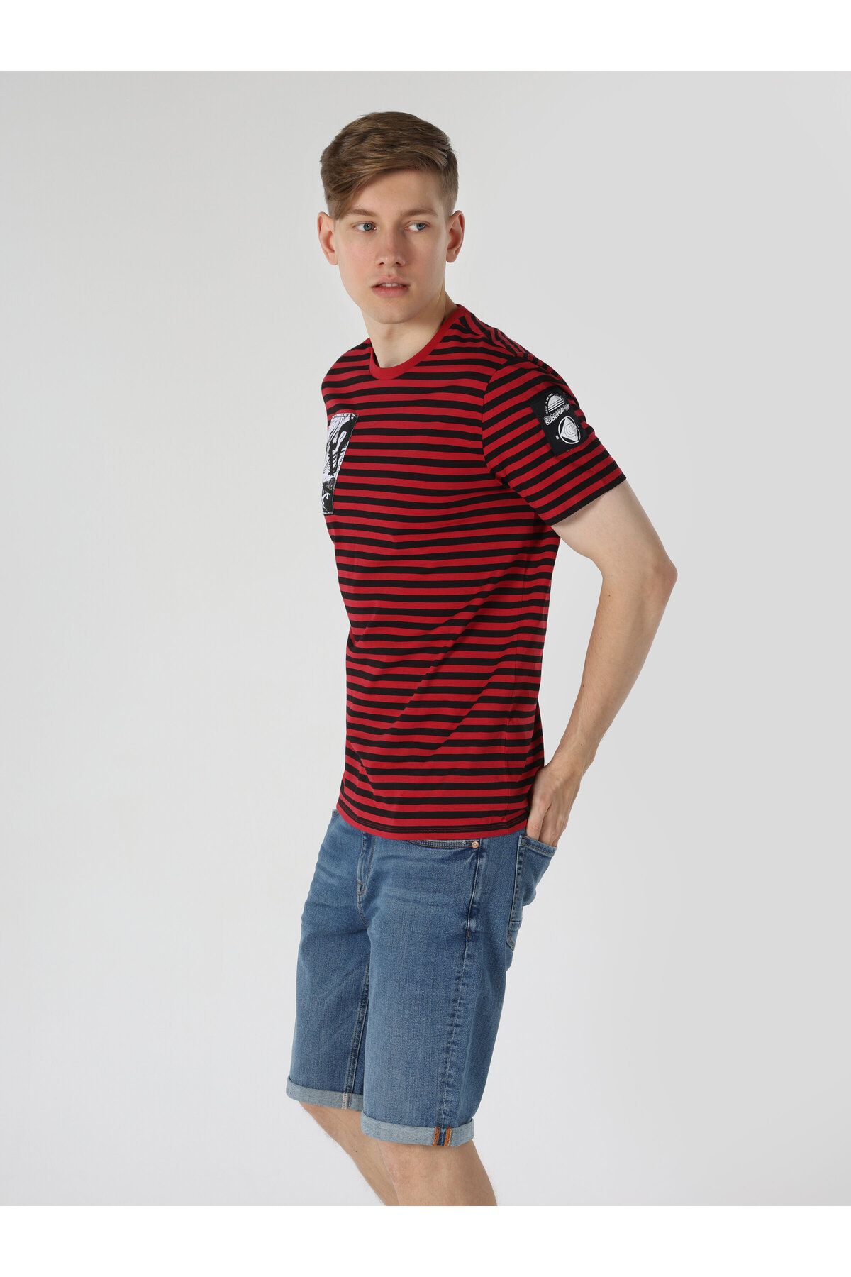 تی شرت قرمز مردانه گردنبند دوچرخه مناسب به طور منظم آستین کوتاه T shirt Colin’s