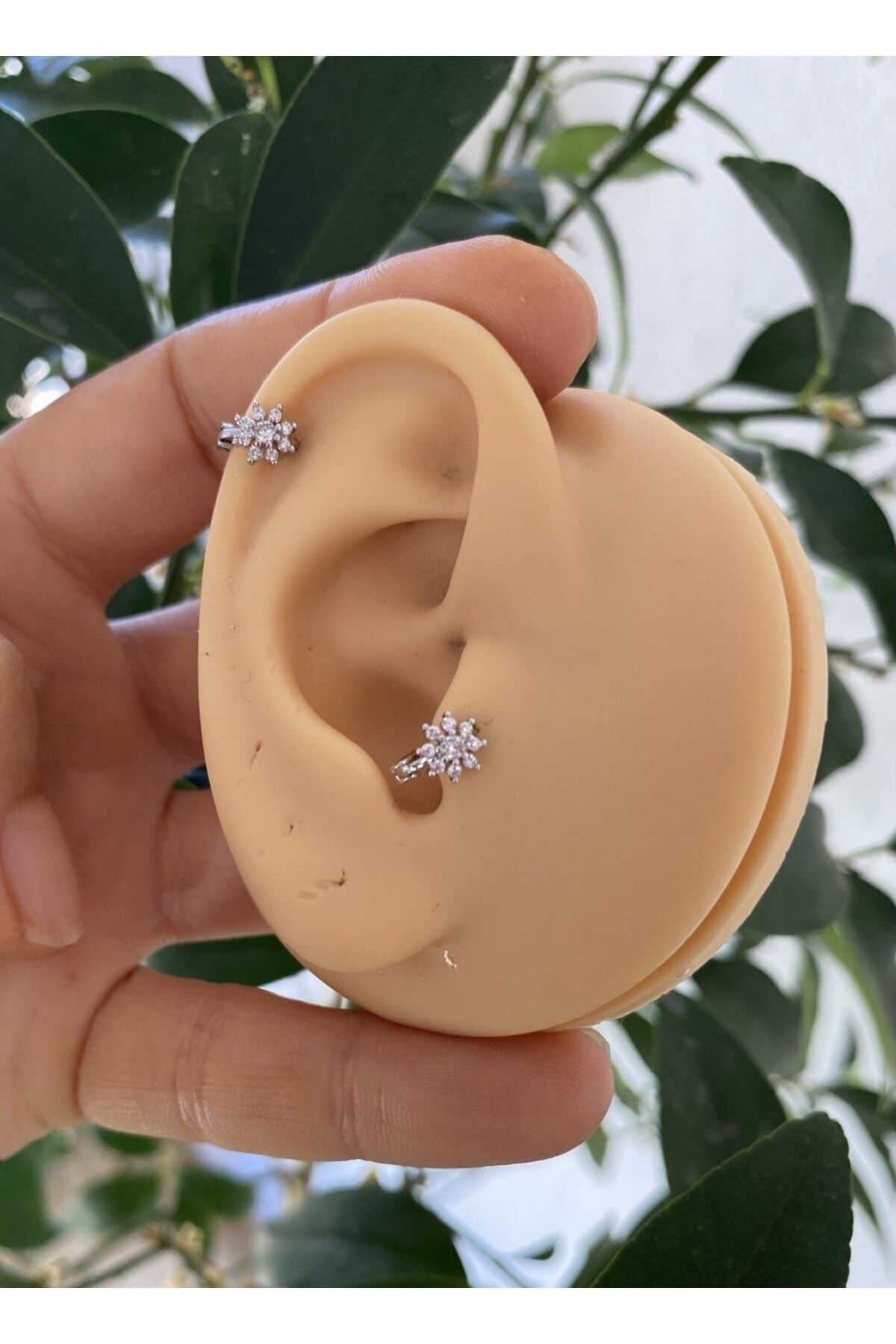 zirkon taşlı antialerjik tragus helix rook uyumlu mini halka piercing