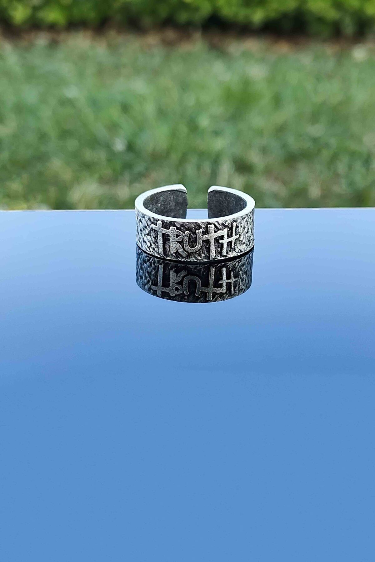 Dior trotter ring store