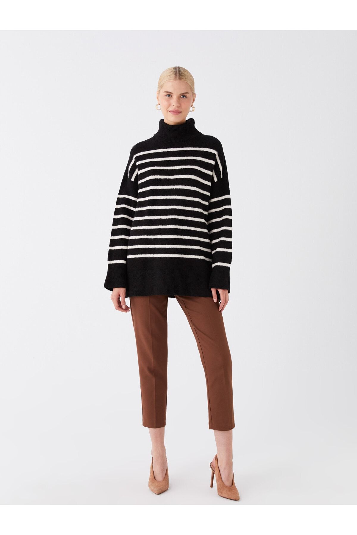 LC Waikiki-Turtleneck csíkos, hosszú ujjú oversize női kötött pulóver 3