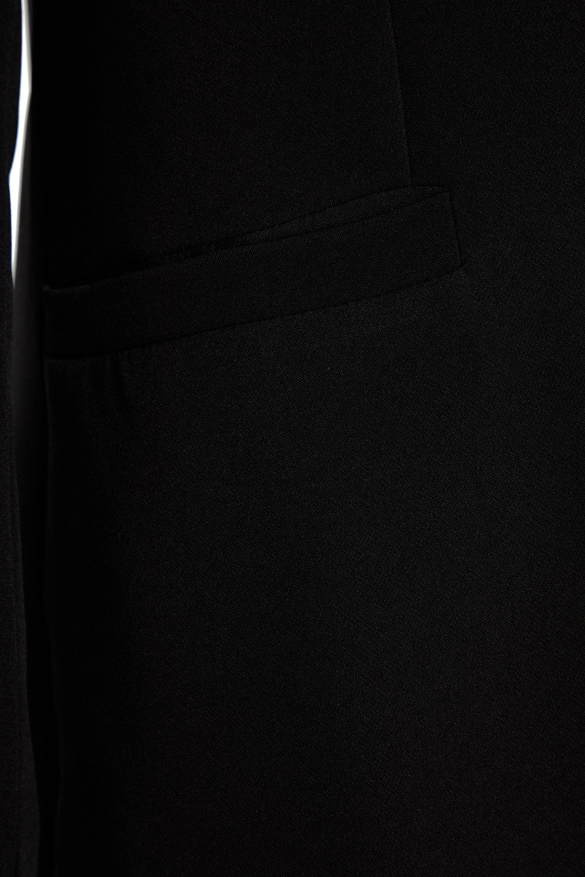 Trendyol Curve-Black Leopard Lining Detailed Blazer Woven Jacket TBBSS22CE0195 7