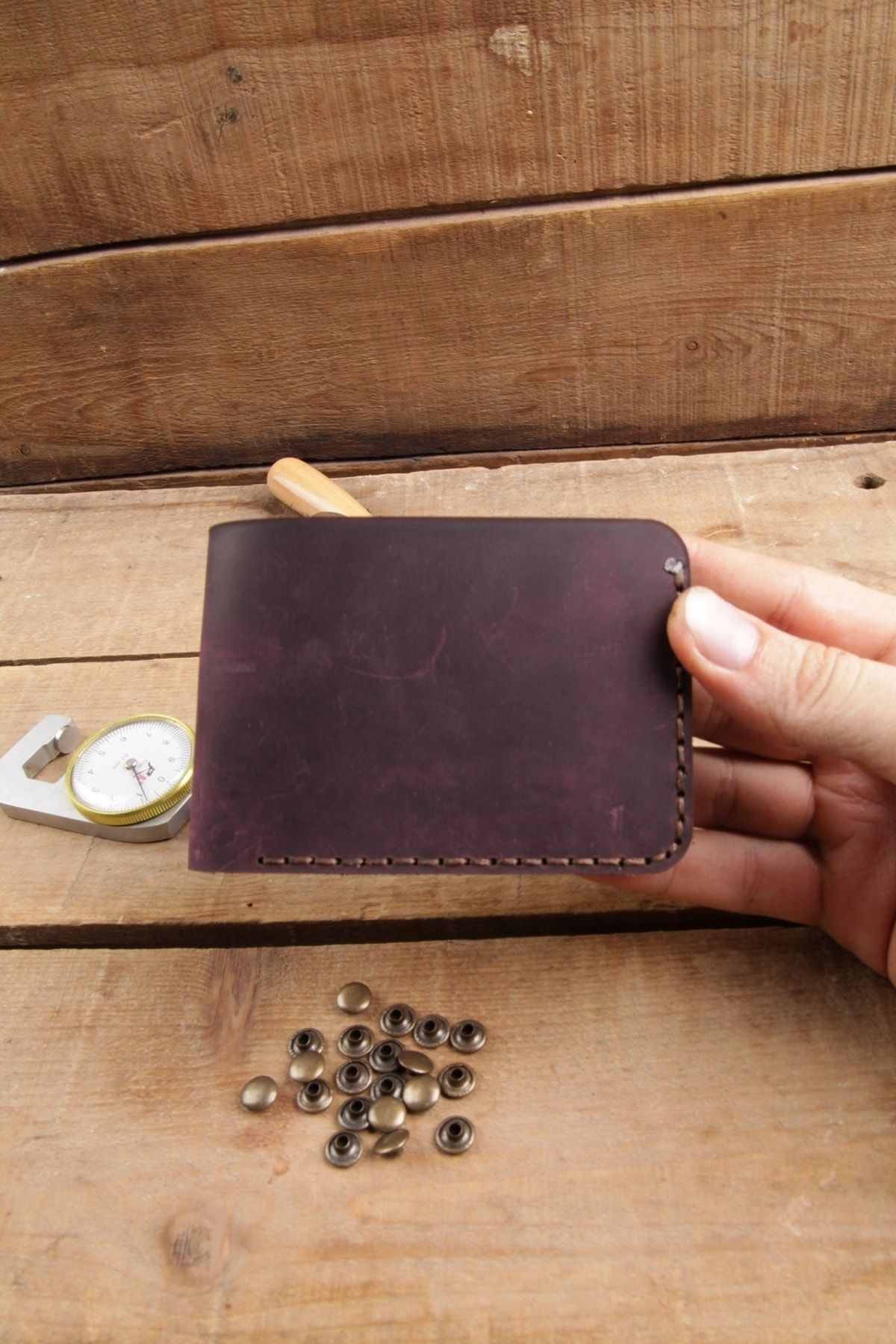کیف پول مردانه چرم واقعی و 100 ٪ دست ساز کوچک New Coast Leather 1900's