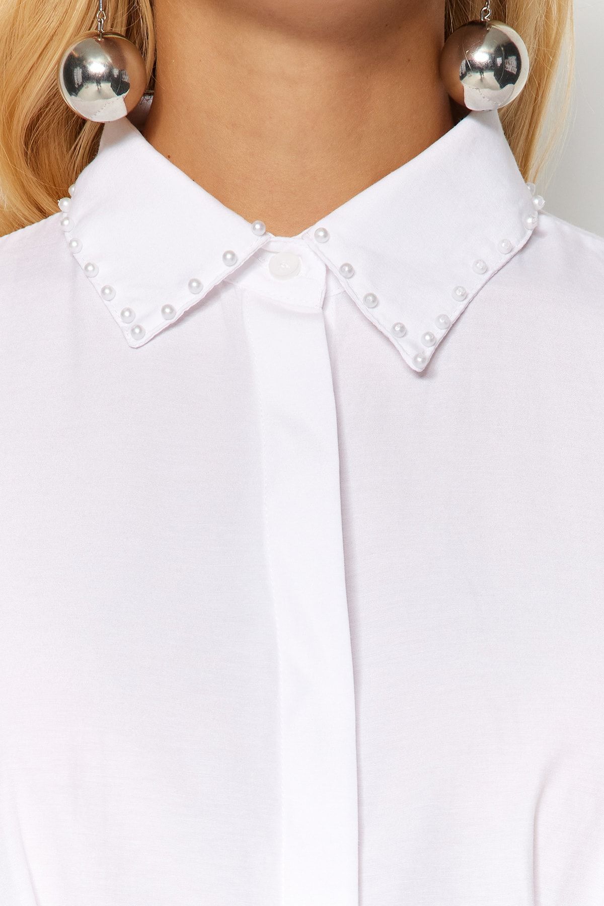 Trendyol Modest-Λευκό υφαντό πουκάμισο με μαργαριτάρι TCTAW24TG00027 4