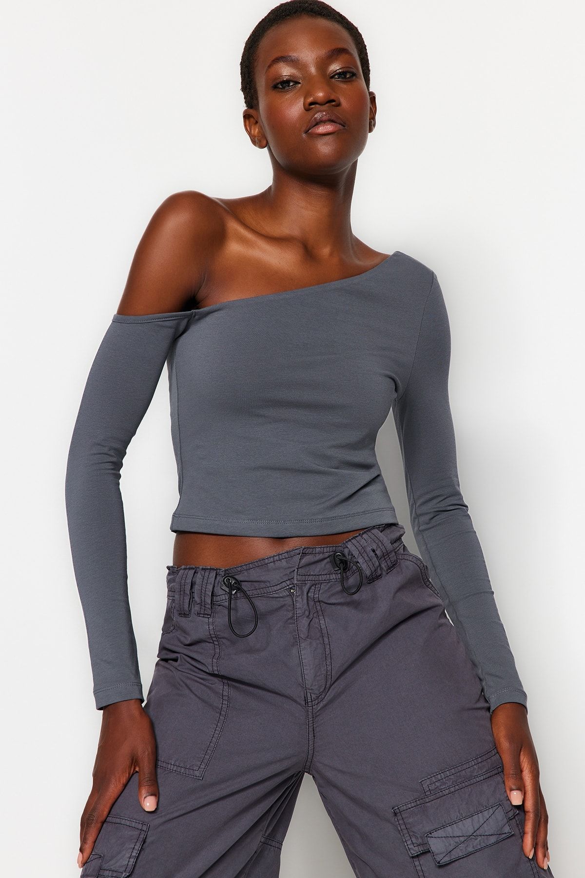 Off one shoulder long sleeve top online