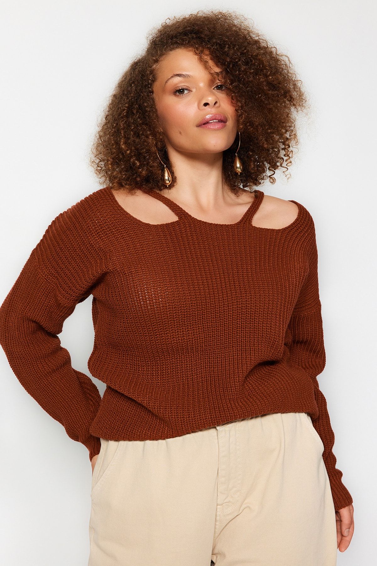 Trendyol Curve Pulover Maro Pentru Fereastră Față/decupaj Detaliat Femeie - 5XL