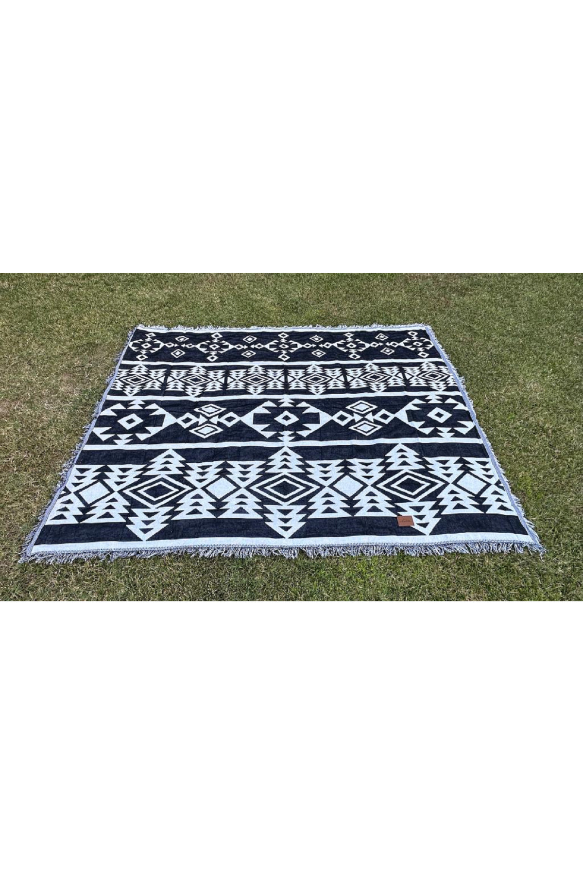NG-CKLMCampout Rug