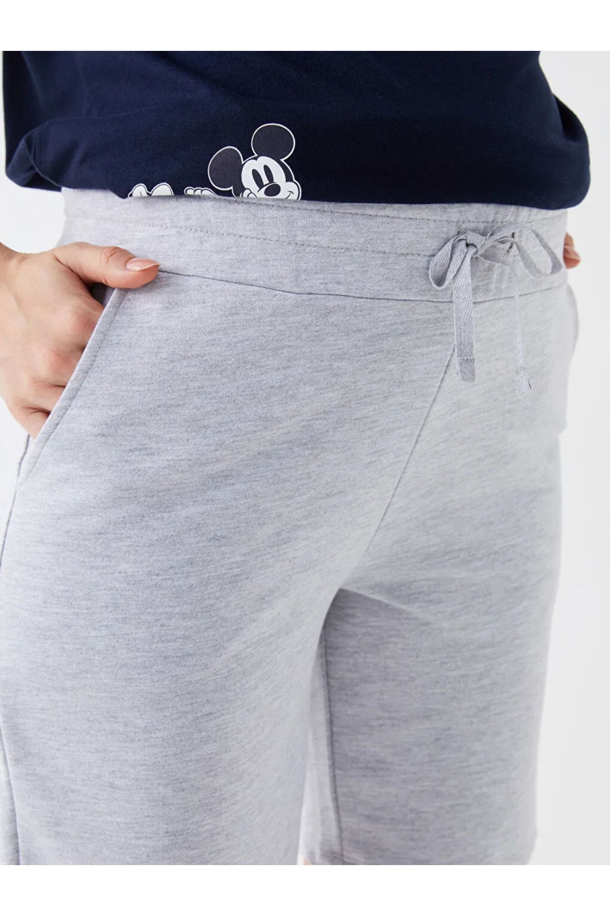 LC Waikiki-Plain Maternity Shorts with Elastic Waist 3