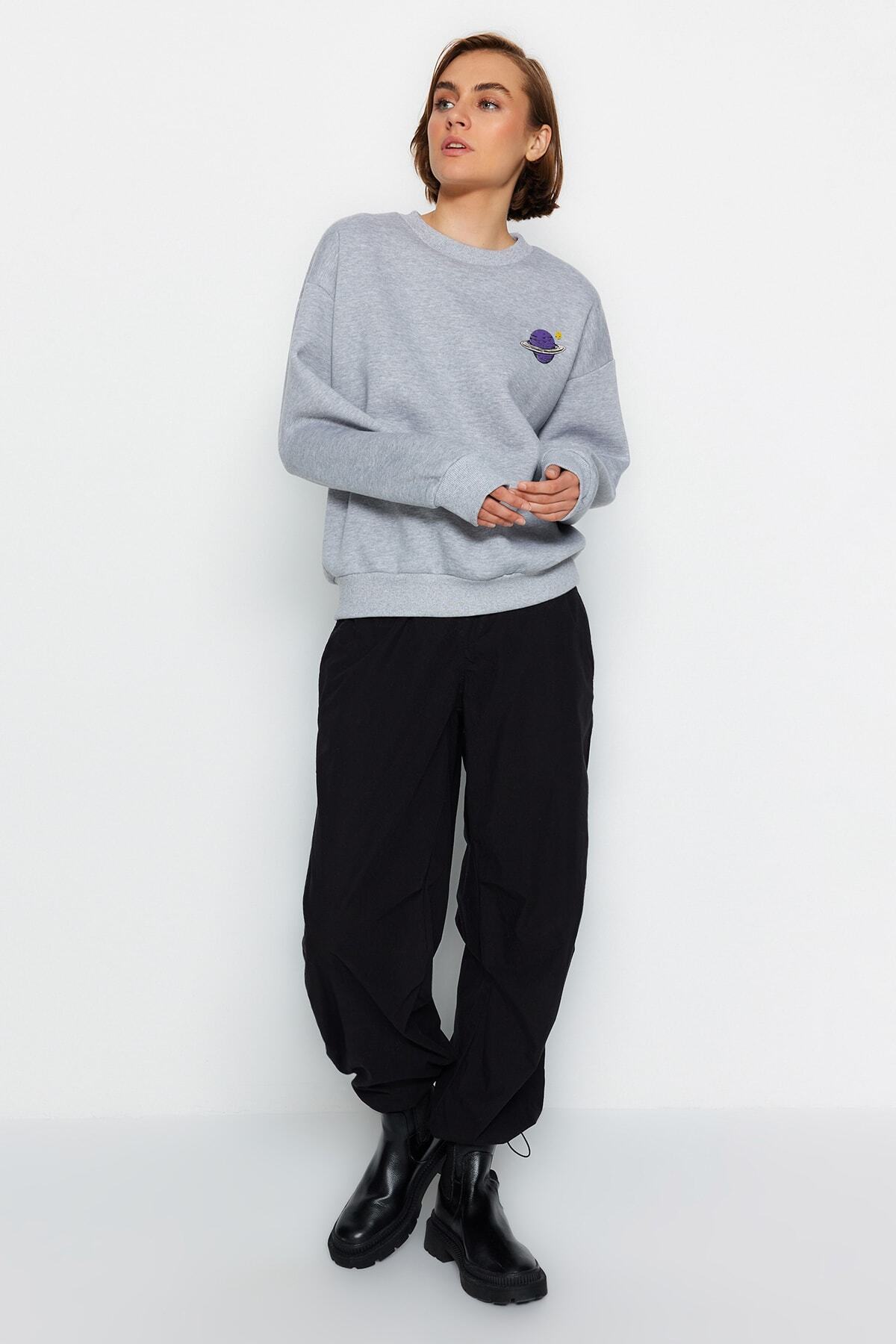 complete the look image