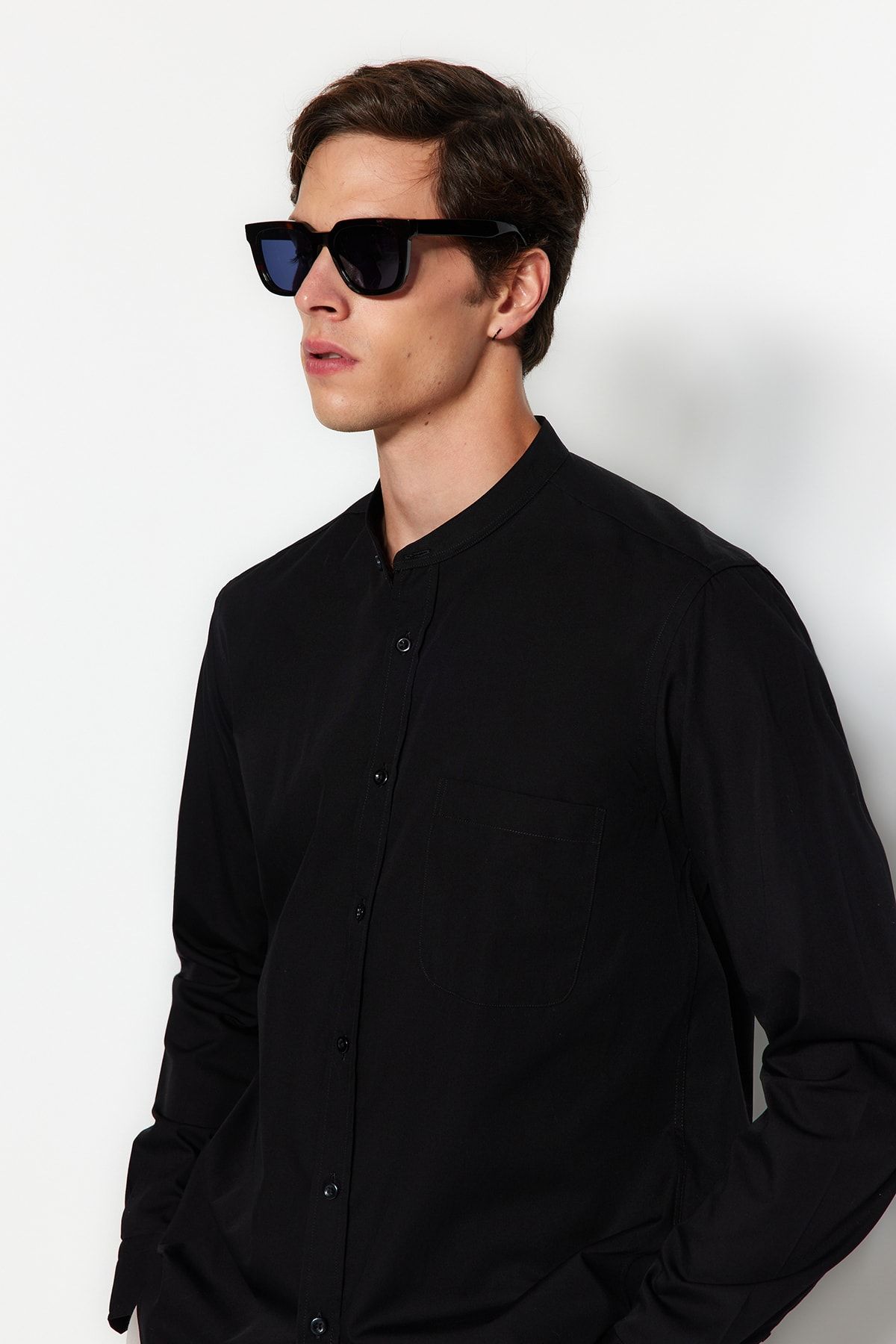 Trendyol Collection-Cămașă neagră cu guler high-end ediție limitată - Regular Fit TMNAW24GO00027 5