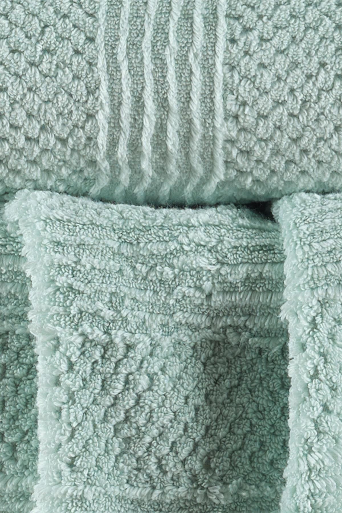 Mint colored bath towels hotsell