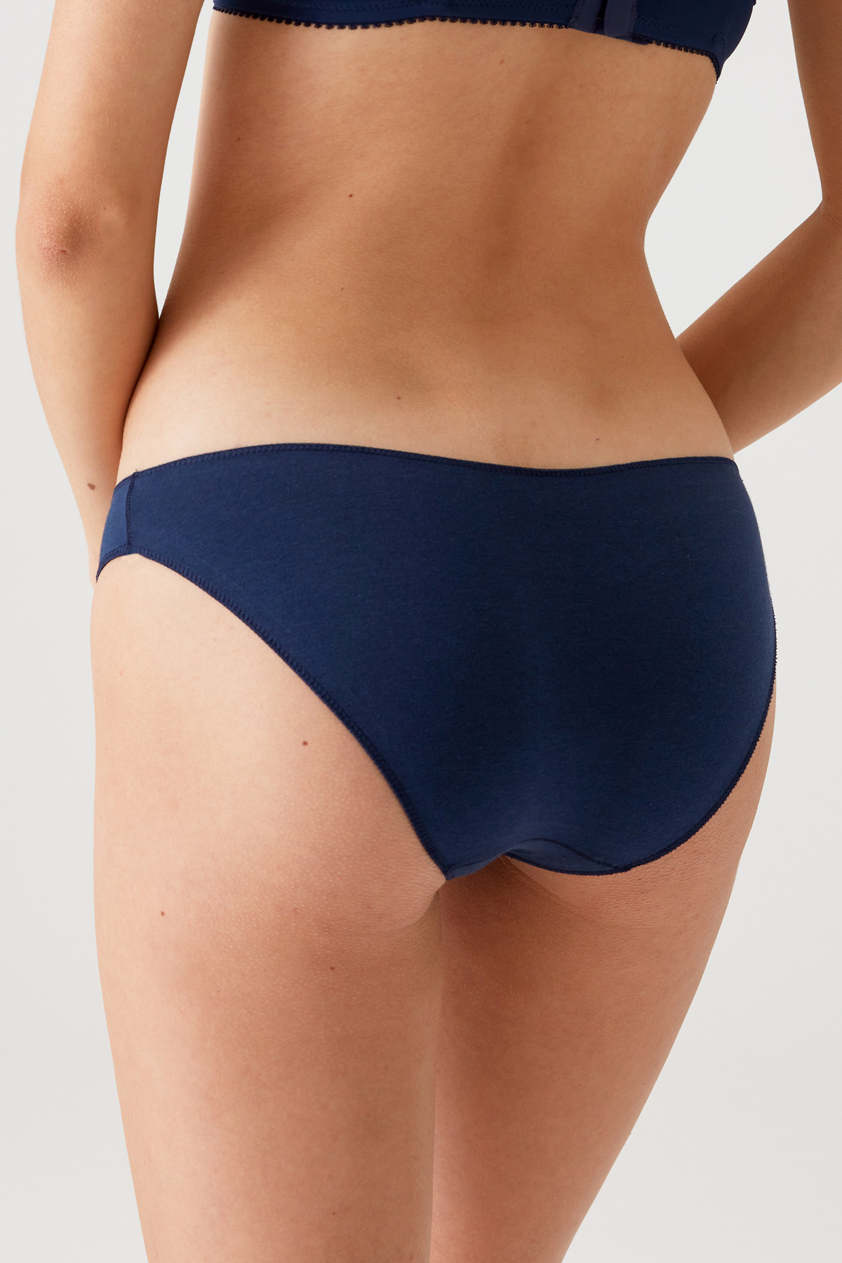 Pierre Cardin Kadın 5'li Ekonomik Paket Siyah-Lacivert-Bordo-Pudra-Ekru 2050 No Show Pamuklu Basic Bikini Slip görsel 6