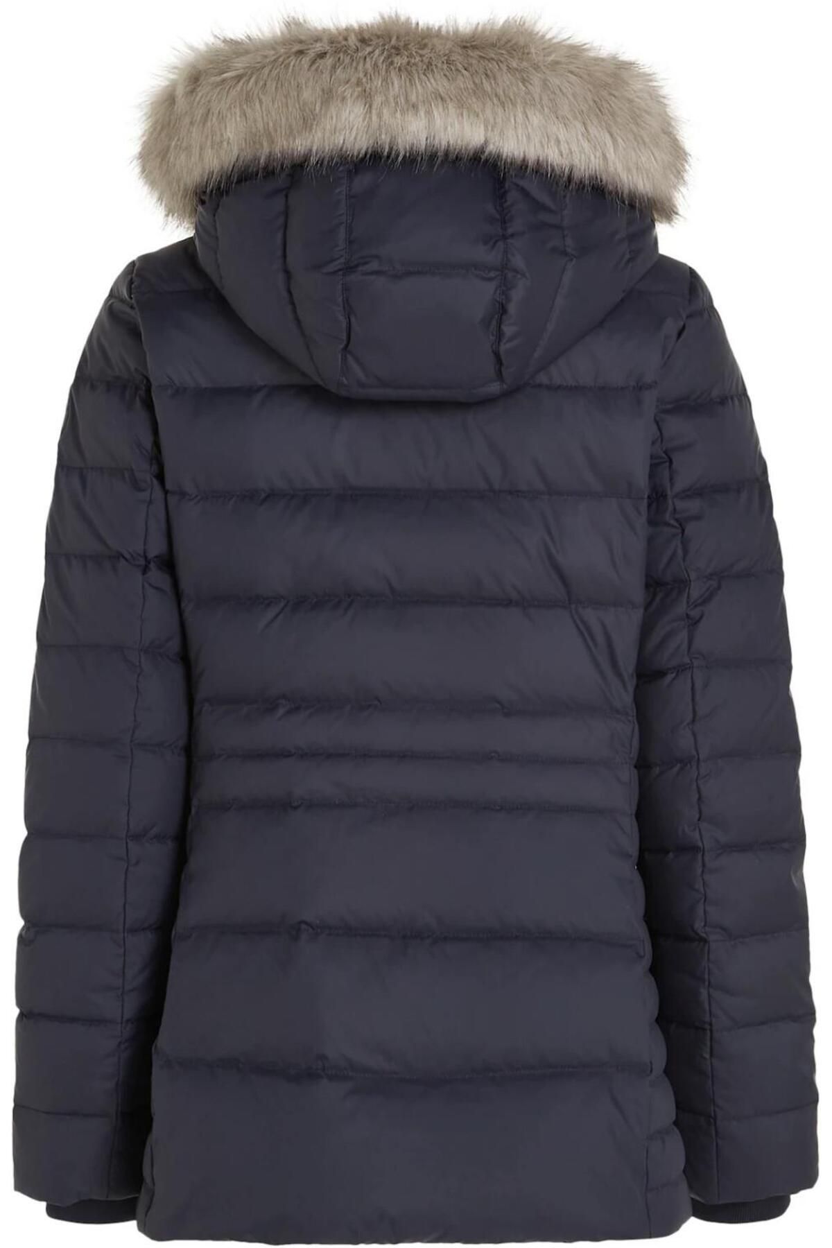 New tyra sales down jkt