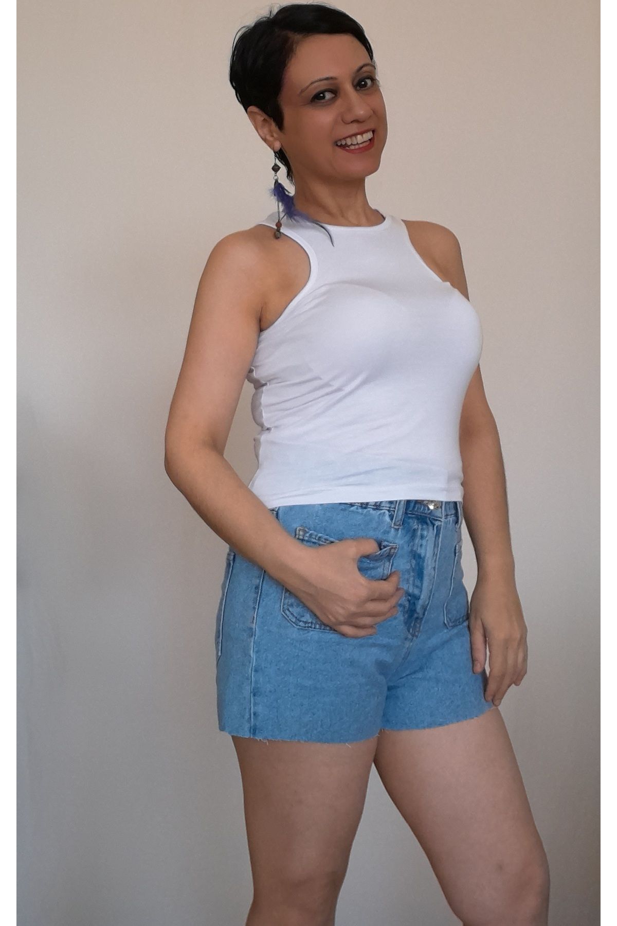 Mertcan Butik-White Combed Viscose T-Shirt with Side Window Detail on the Front and Back 1