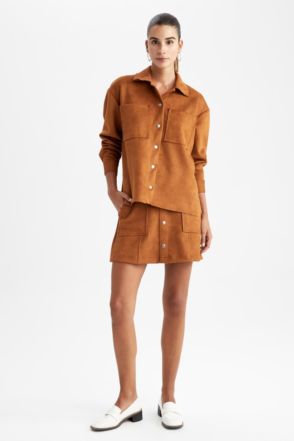 complete the look image