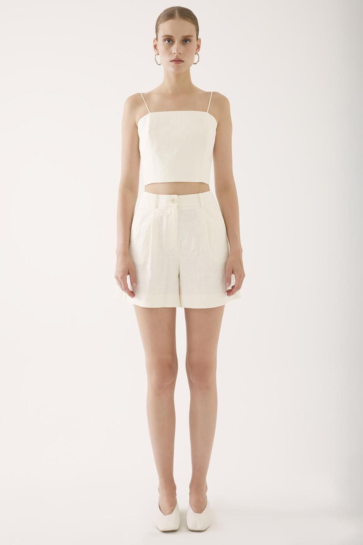 Perspective-Pantaloni scurți de damă Nicole Regular Fit, lungime scurtă, picior tub, culoare ecru 1