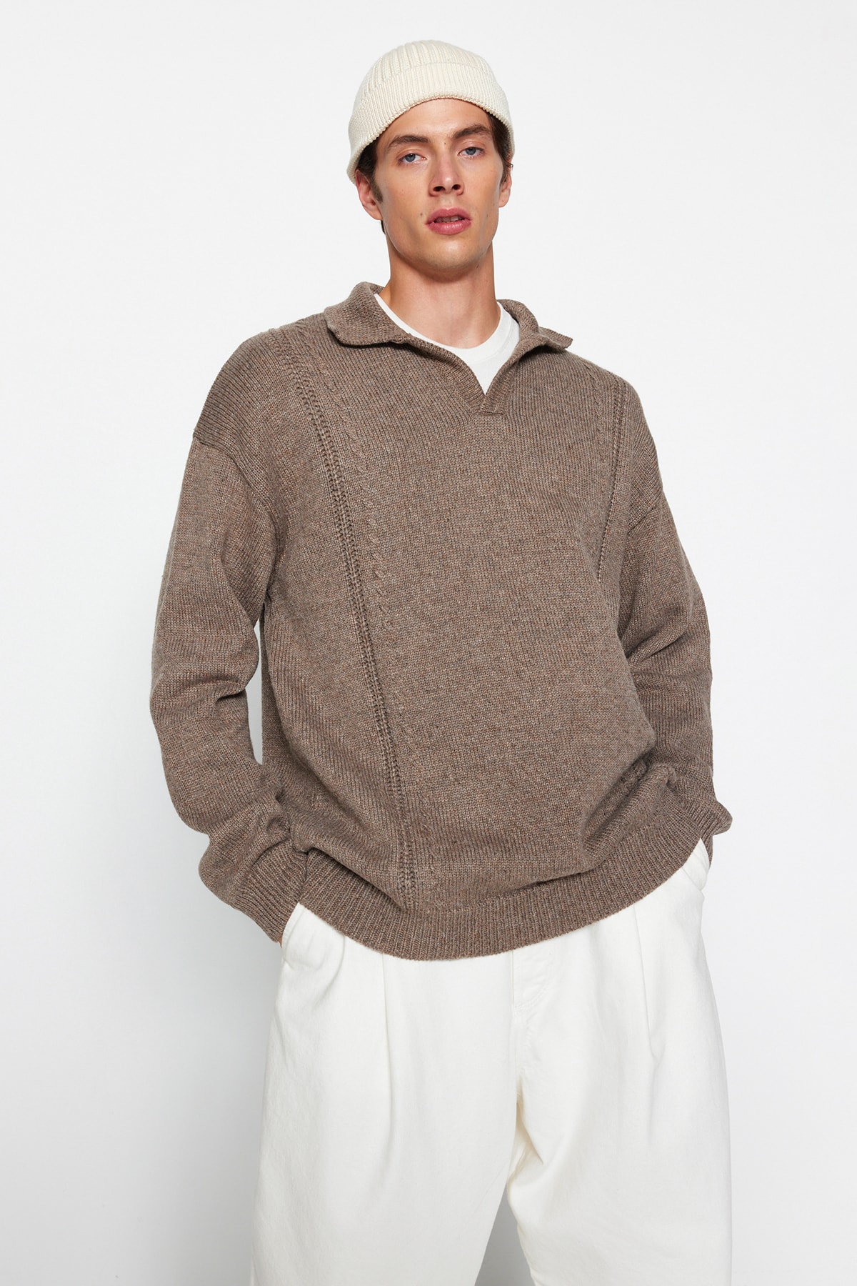 Trendyolmilla Man Vizon Oversize Fit Yünlü Geniş Kalıp Polo Yaka Triko Kazak TMNAW24KZ00049