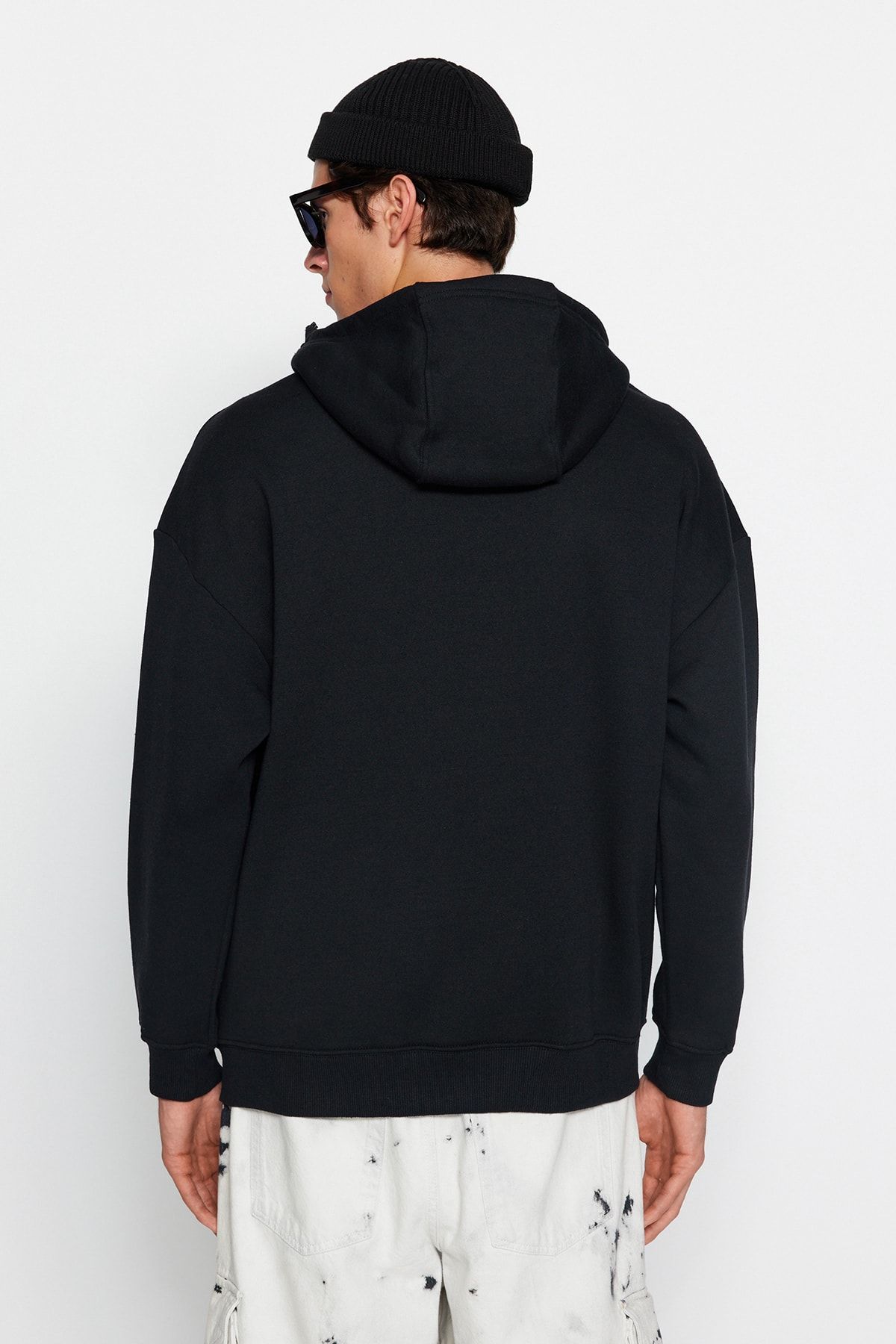 Trendyol Collection-Fekete túlméretes/széles szabású cipzáras polár belül/melegen tartó kapucnis pulóver-kardigán TMNAW24SW00049 6