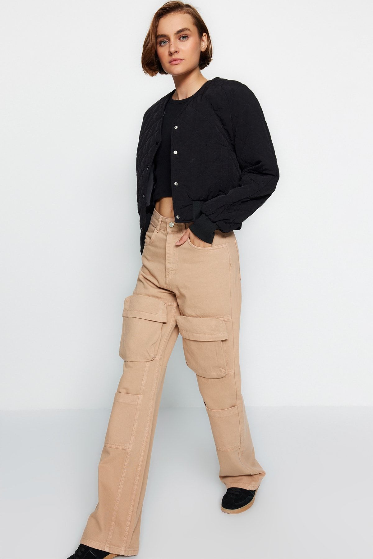 TRENDYOLMİLLA Ekru Kargo Cepli Yüksek Bel Wide Leg Jeans TWOAW24JE00185