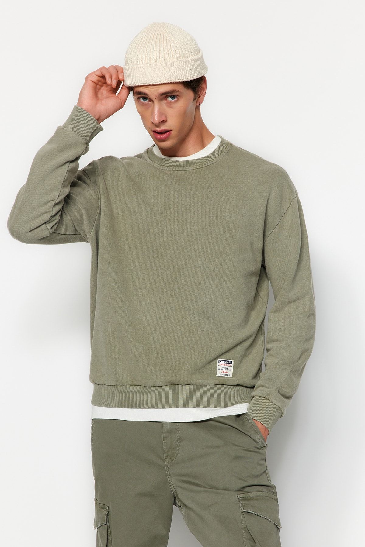 Trendyol Collection-Zelená 100% bavlna Premium oversize/široký střih stárnoucí/bledý efekt mikina TMNAW24SW00021 7