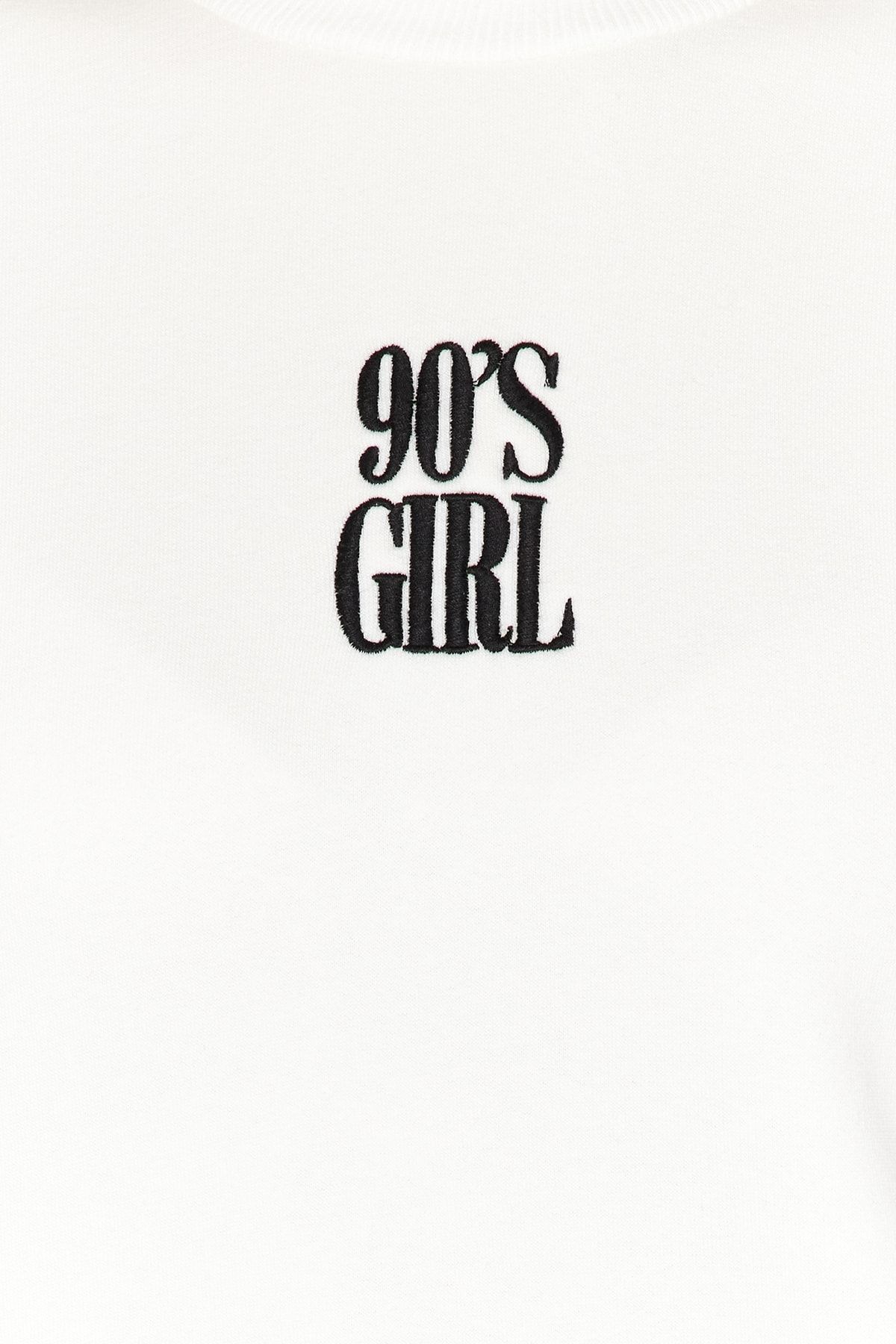 Trendyol Collection White Knitted Sweatshirt