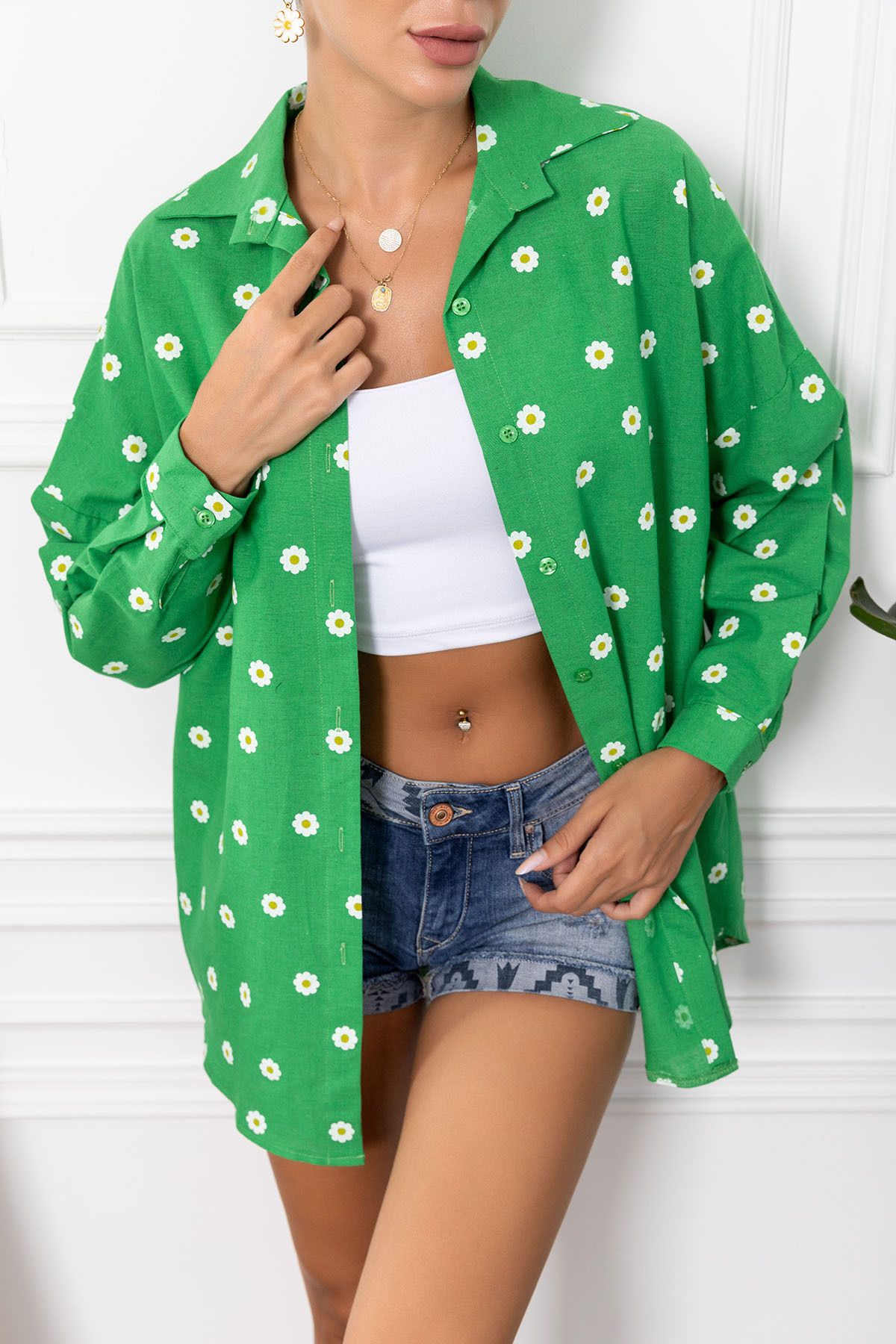 complete the look image
