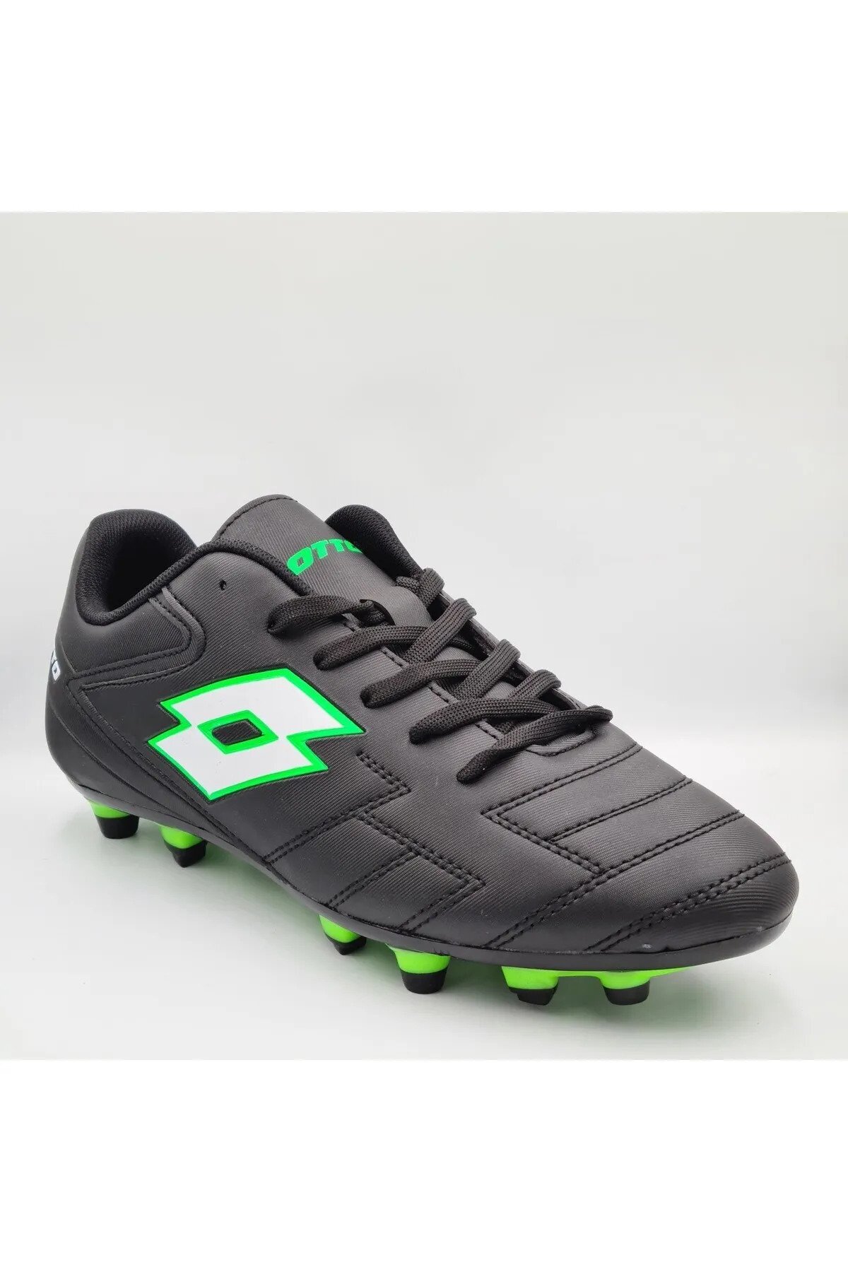 کفش فوتبال استوک دار لوتو 301RATRON