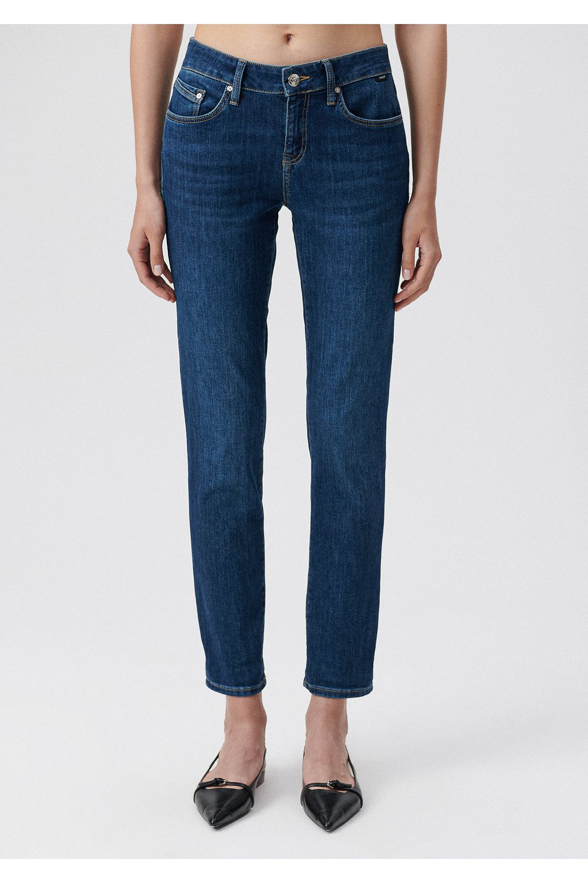 Buy Blue Jeans & Jeggings for Women by Mavi Online | Ajio.com