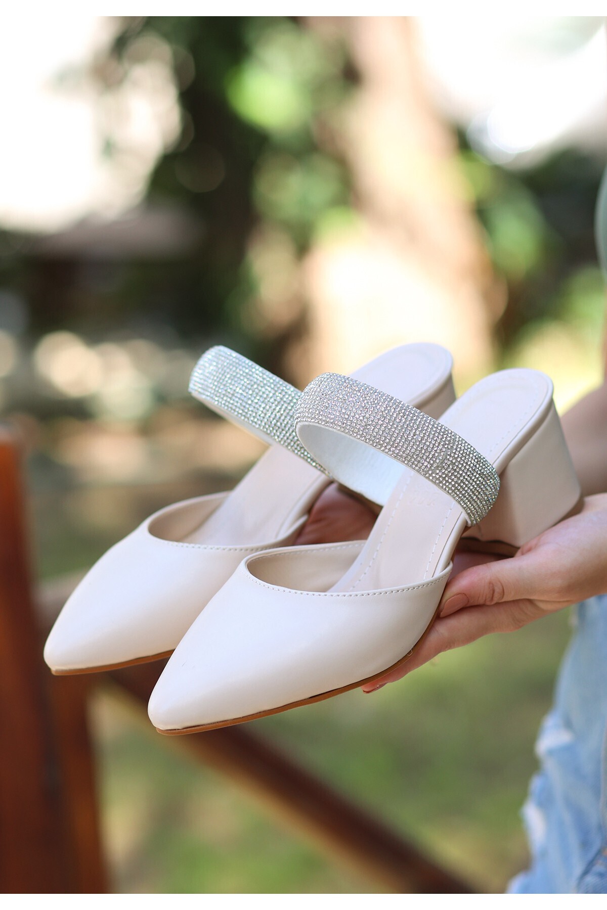 Foor Bej Cilt Topuklu Terlik