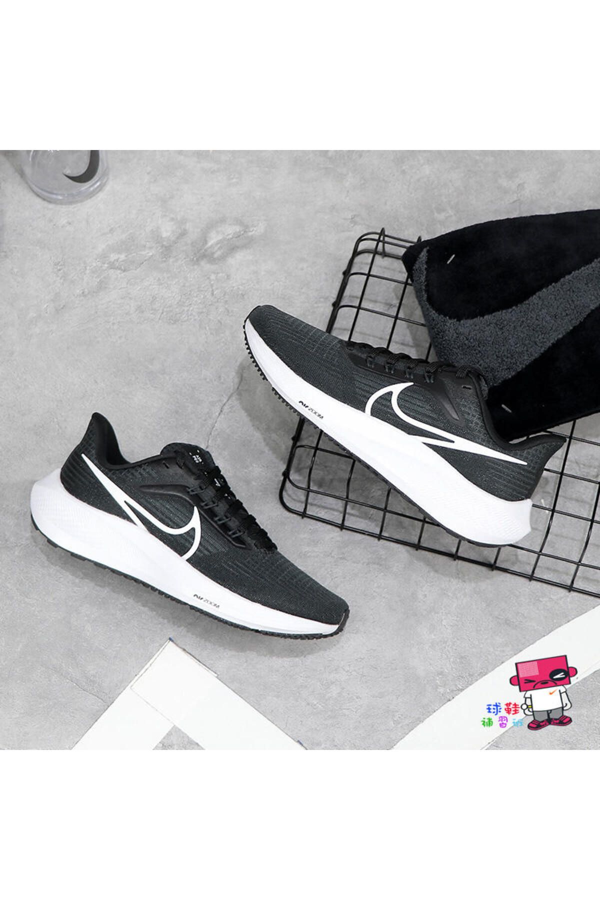 Nike Wmns Air Zoom Pegasus 39 Black Running Shoes Slim Fit