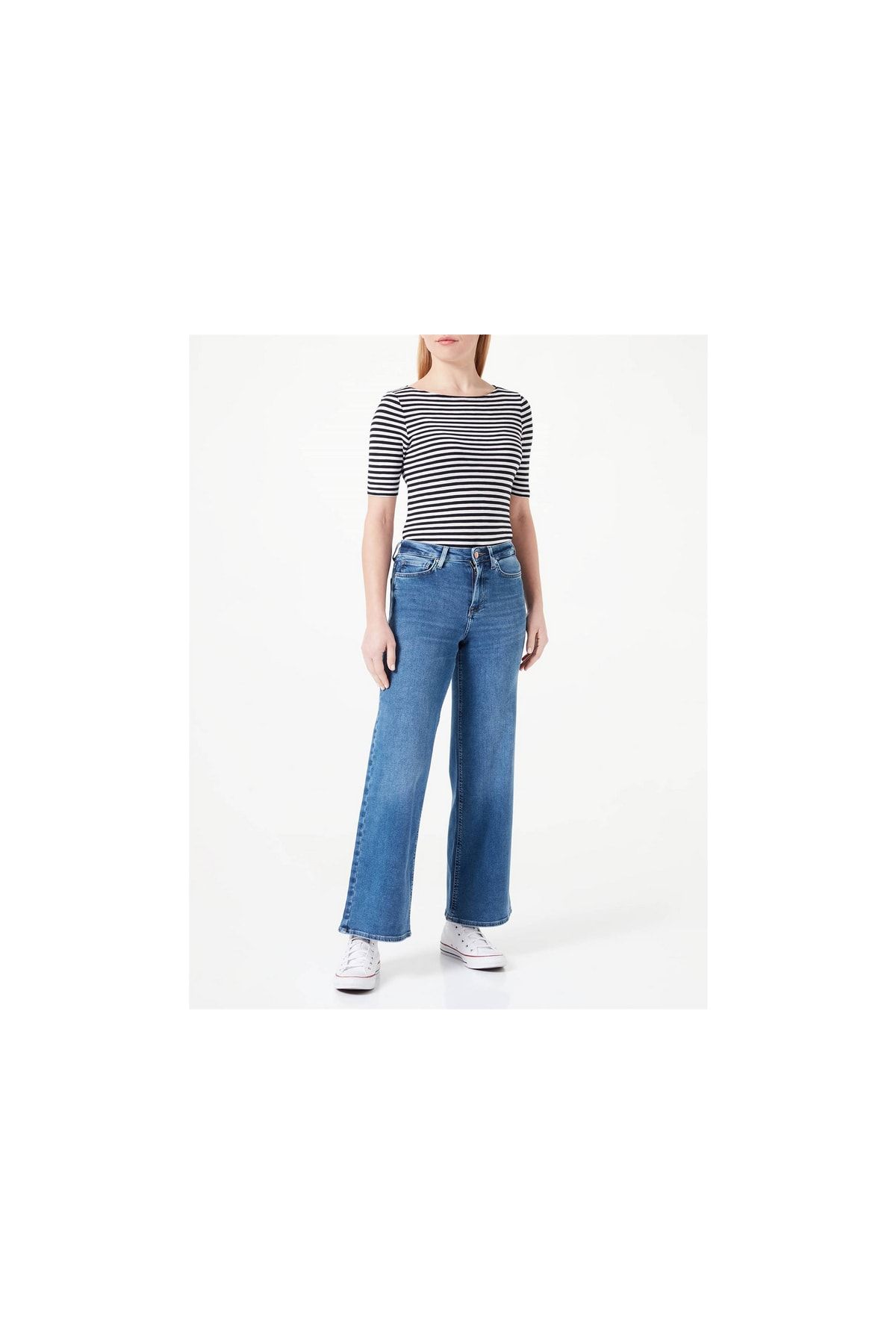 complete the look image