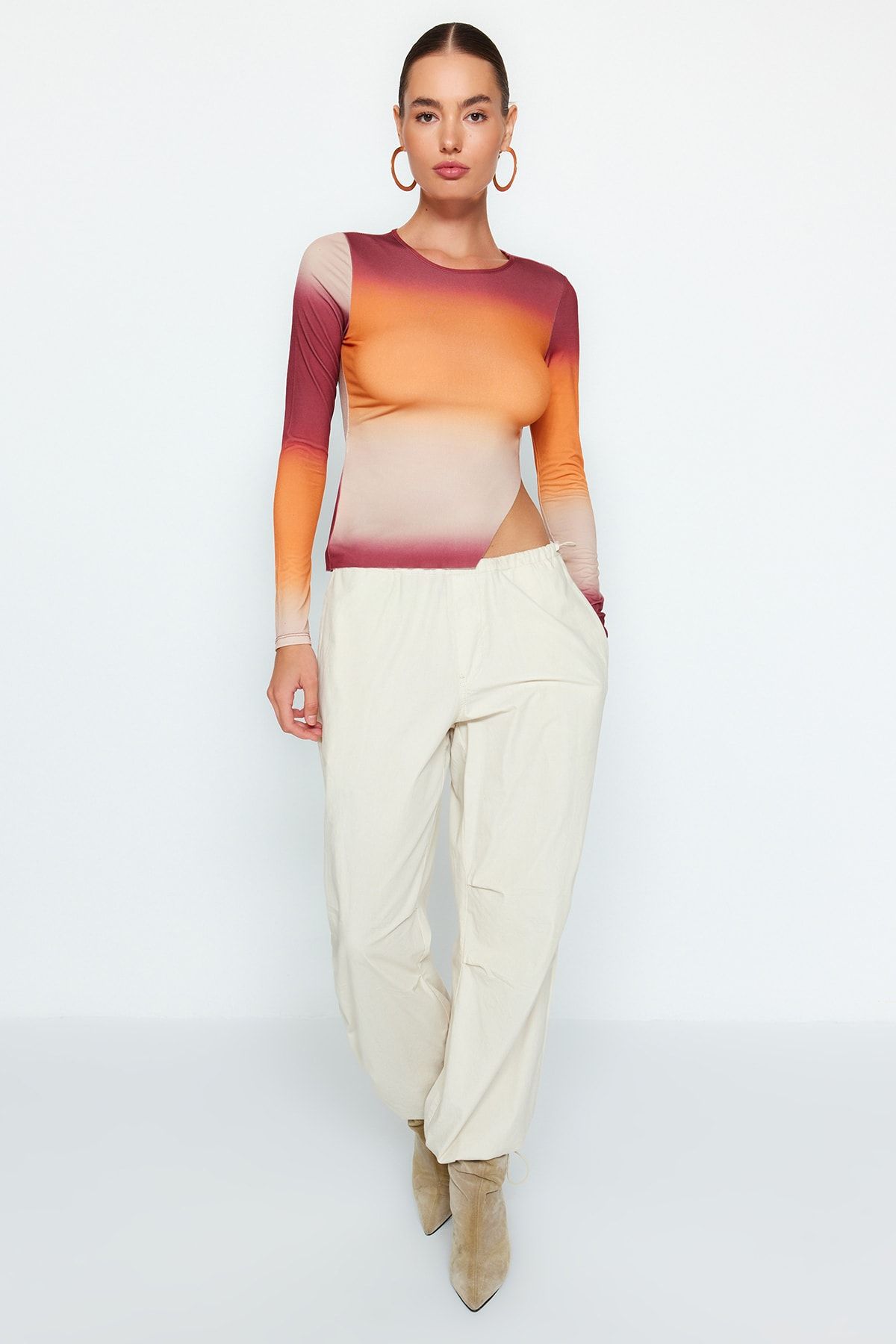 Trendyol Collection-Помаранчева блузка з асиметричним візерунком з стрейчу TWOAW24BZ00178 з градієнтним візерунком 2