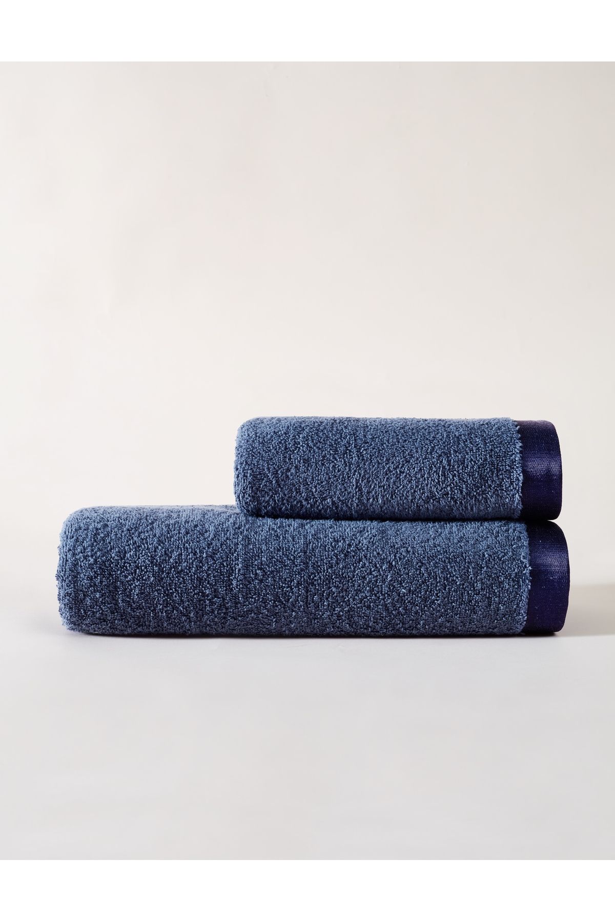 Navy blue 2025 bath towels