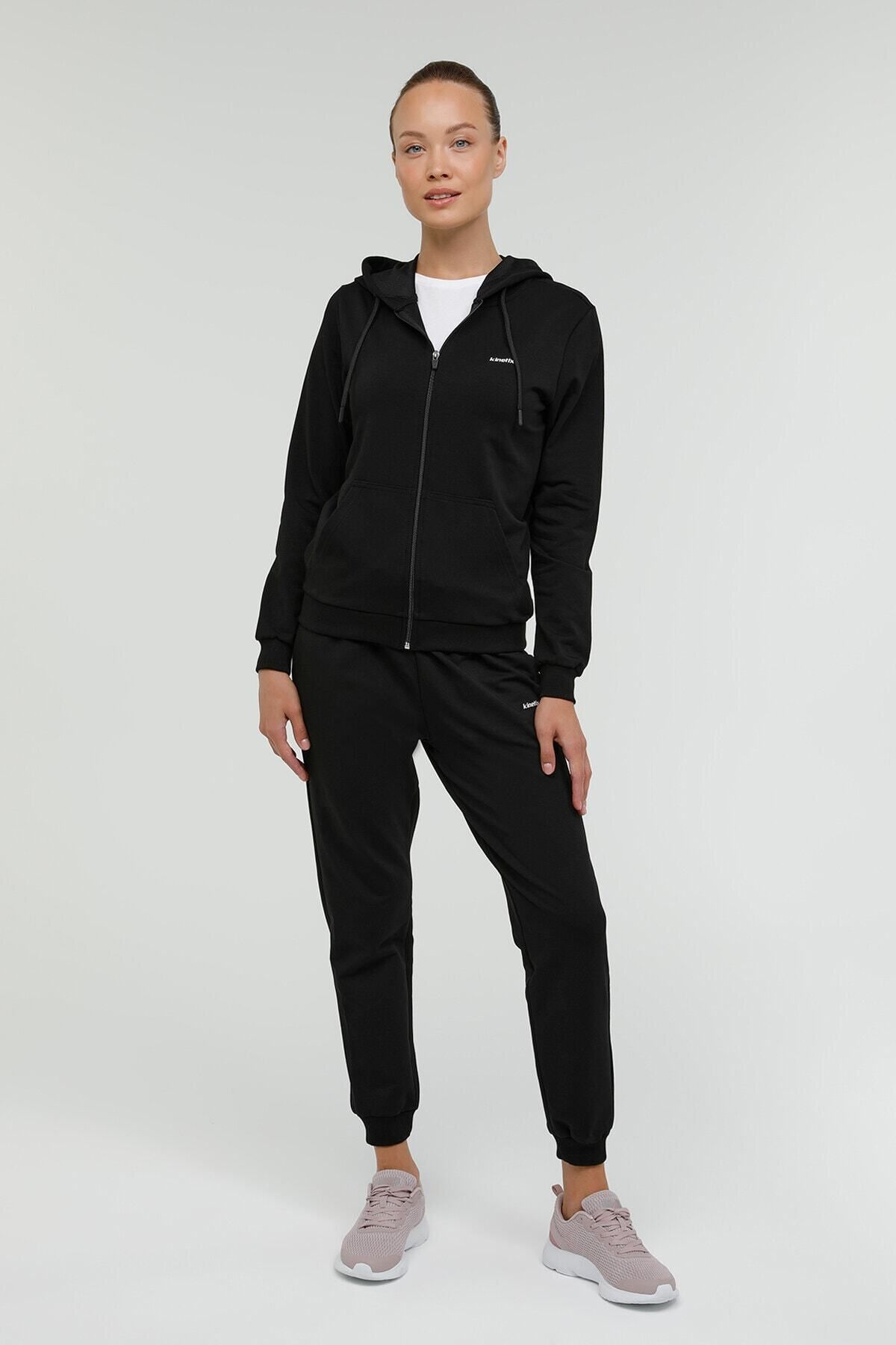 Full black shop tracksuit