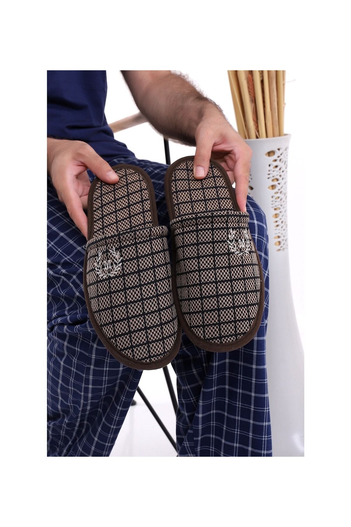 Ems Papuci De Casă Maro Pentru Bărbați - Cu Model Pătrat Masculin - 42